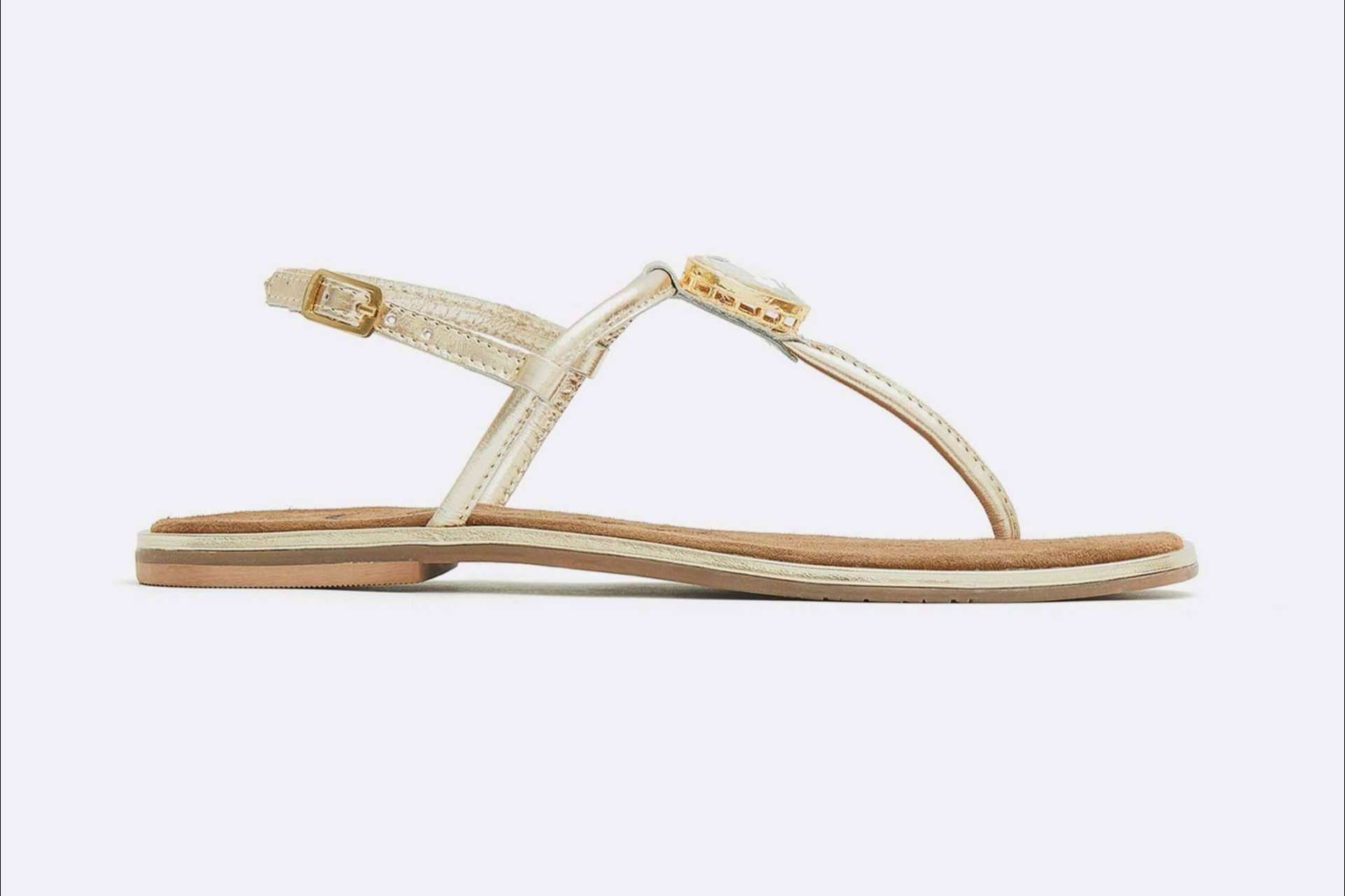 Añadir las sandalias Joya al guardarropas para revivir el estilo