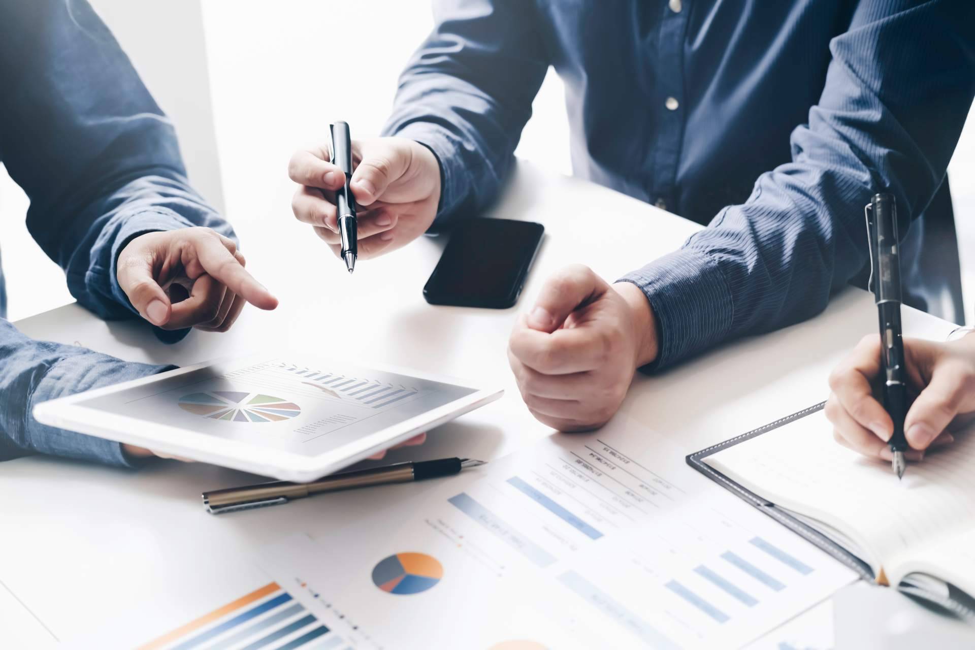 La importancia de la asesoría fiscal y contable para el éxito de una empresa, con Elite Wave Assessors