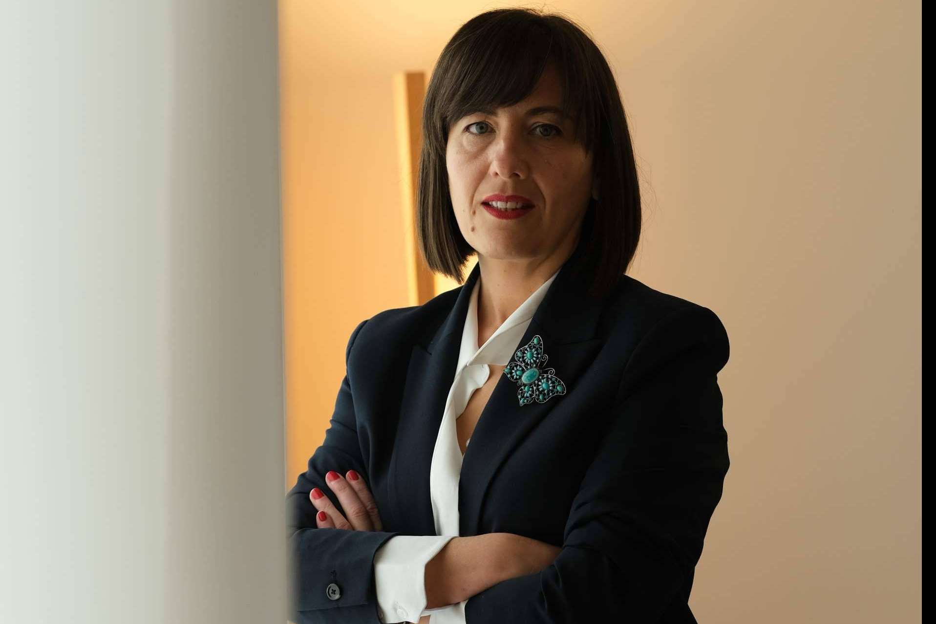 Eva Digital Asistente Virtual sobre la importancia de delegar tareas y liberar la carga de trabajo como empresaria