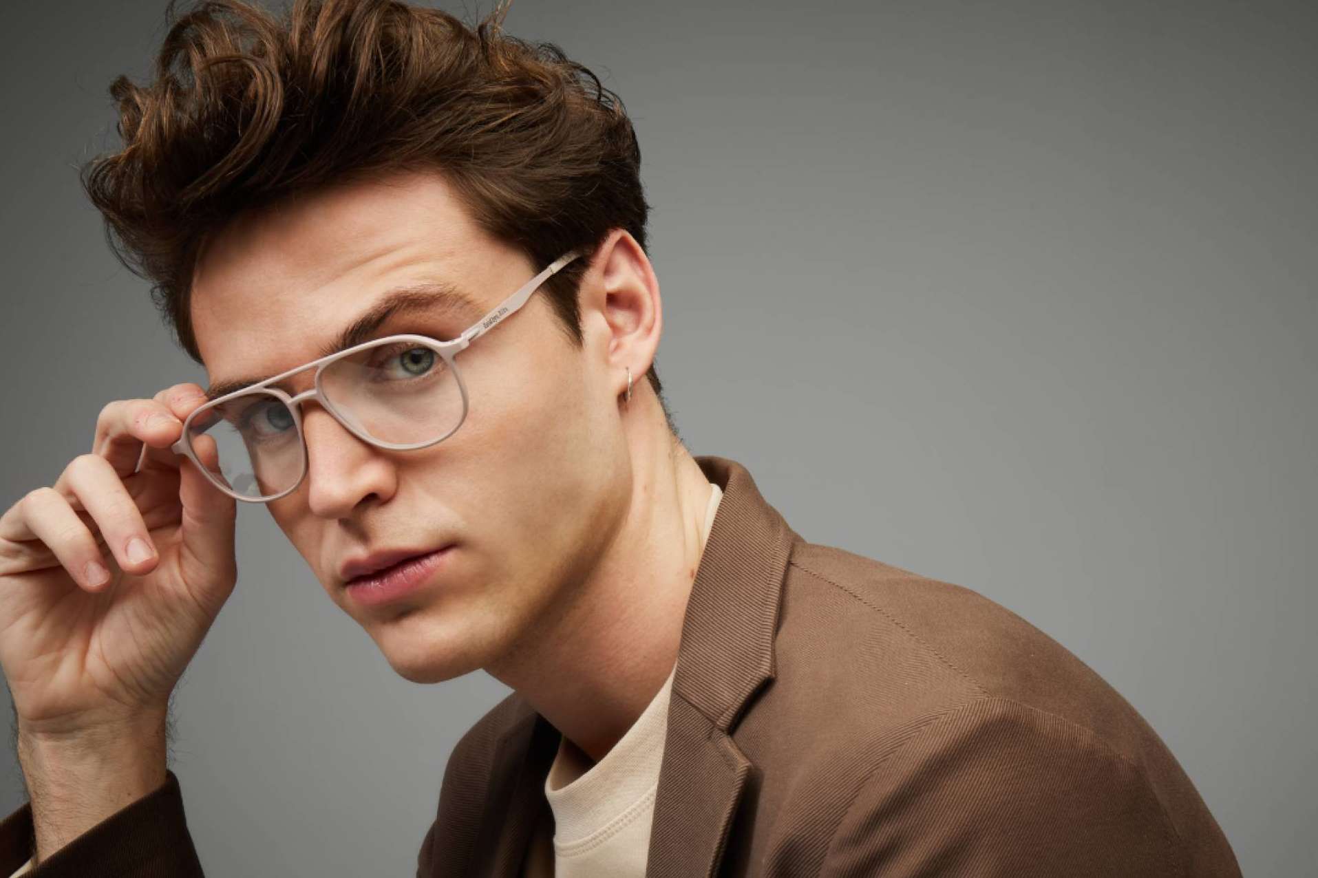 Goodbye, Rita es una marca española de gafas de sol y gafas graduadas que se ha introducido con fuerza en el sector óptico