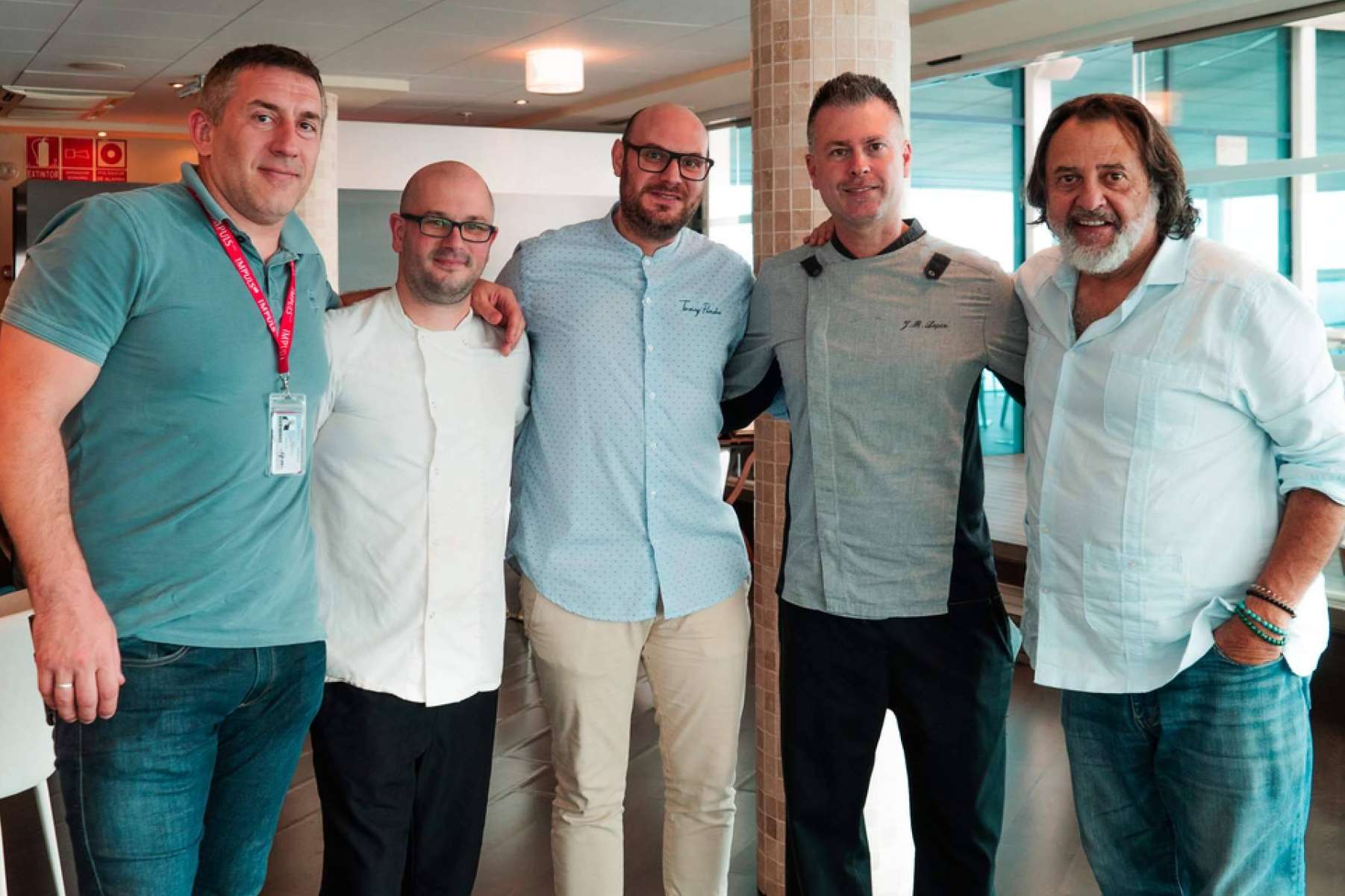 Una cocina de gran altura en Benidorm con Restaurante Belvedere