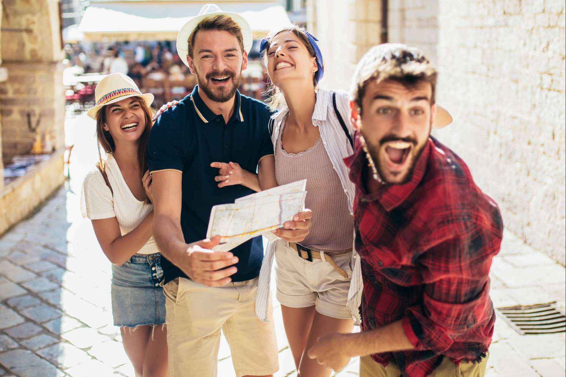 Descubriendo Mallorca; cómo los negocios locales pueden emplear la publicidad en guías de viaje y mapas para alcanzar a millones de turistas