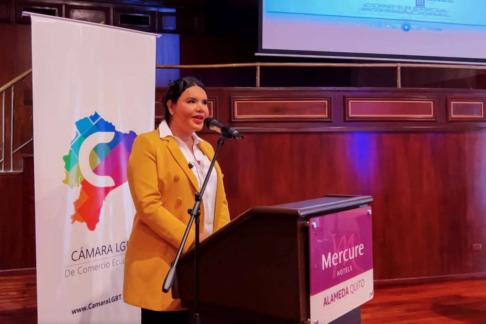 Diane es madre trans, no binarie y transfeminista y cuenta su historia de lucha, resistencia y transformación