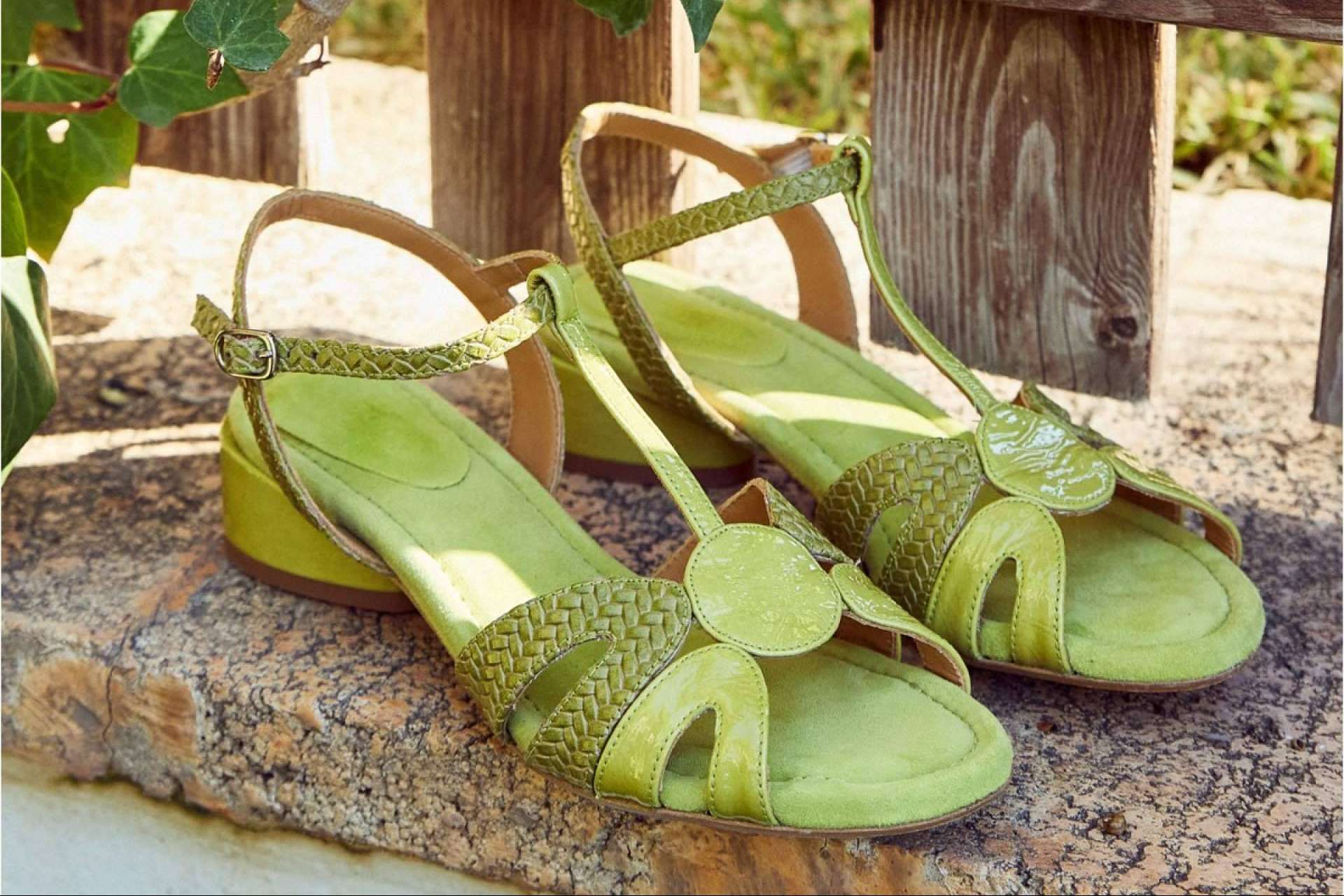 Descuentos especiales en calzado de verano de la marca Audley