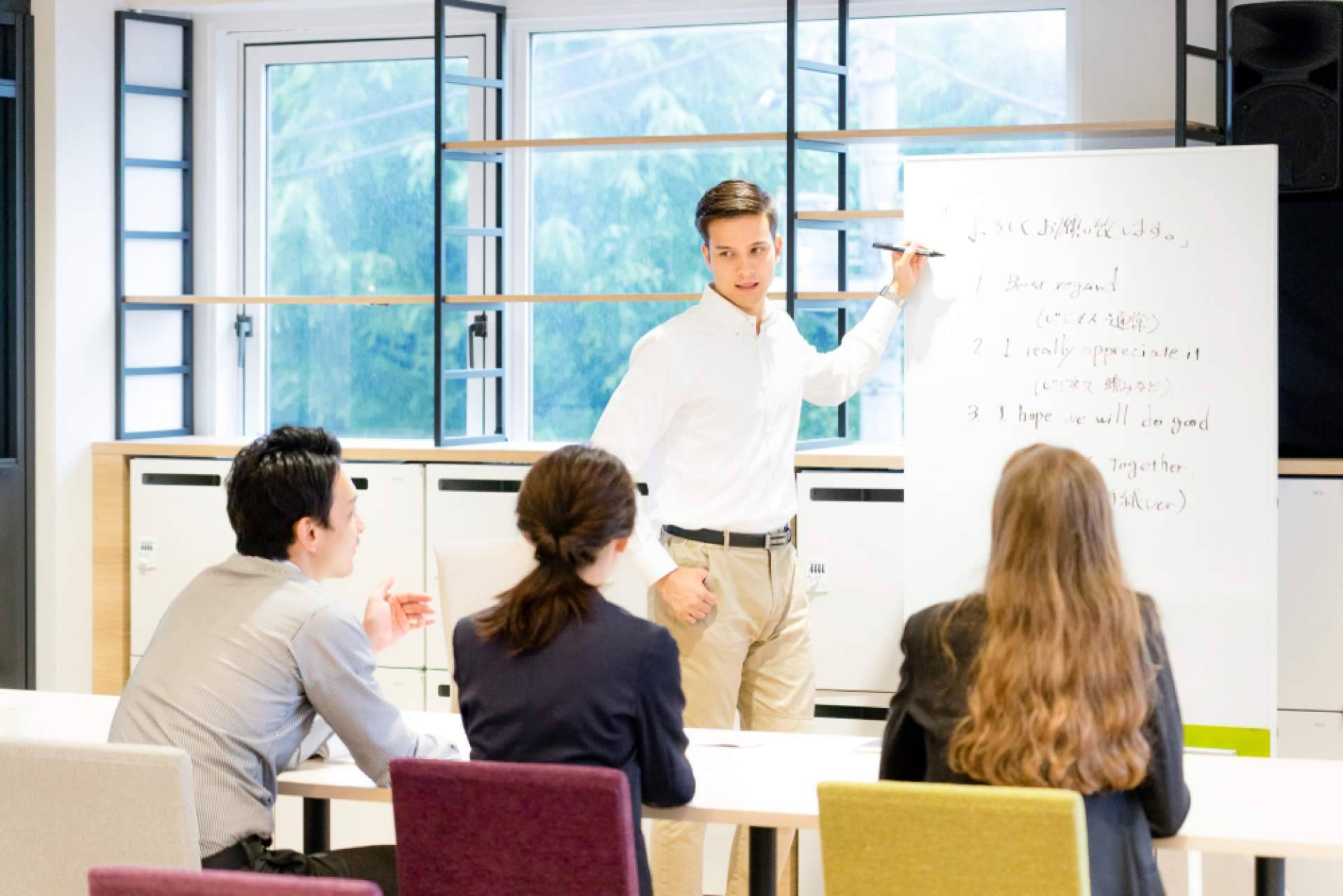 Aprender inglés rápido y fácil con Linguavisión, la academia de inglés en Badalona