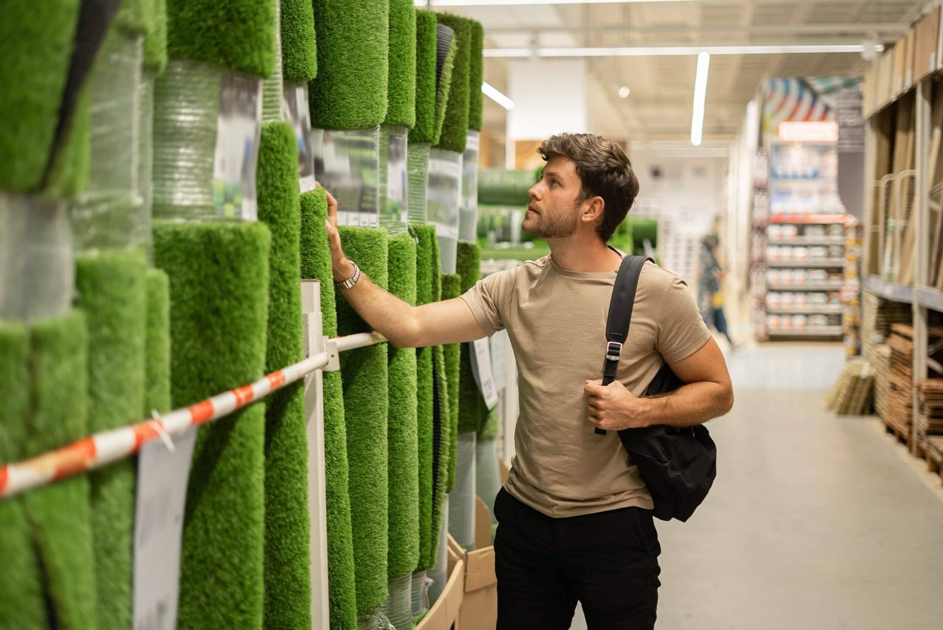 ¿Cuál es el precio del césped artificial? Factores que hay que considerar en la elección
