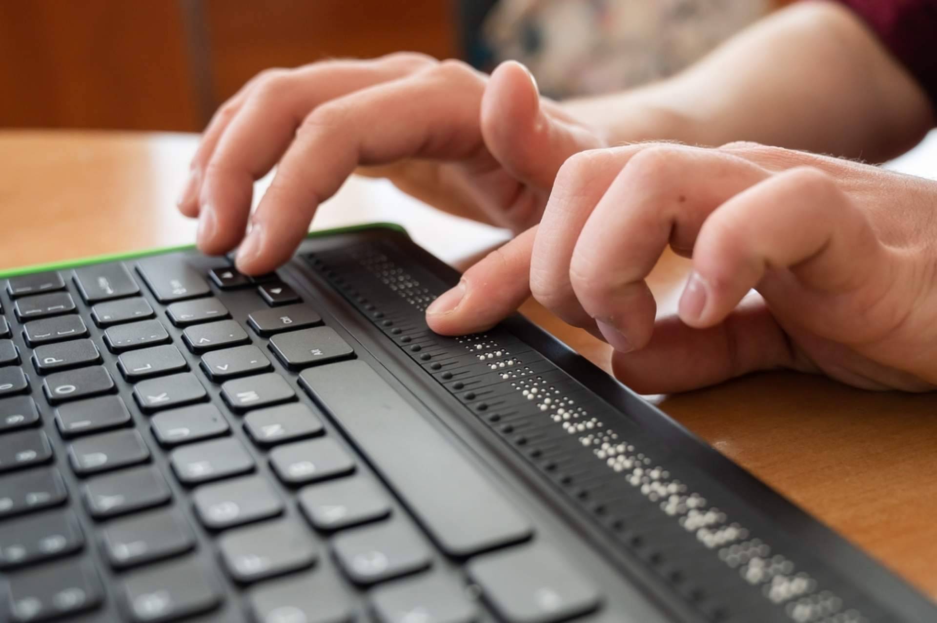 Las capas de accesibilidad, ¿Por qué no se deben usar en una web?