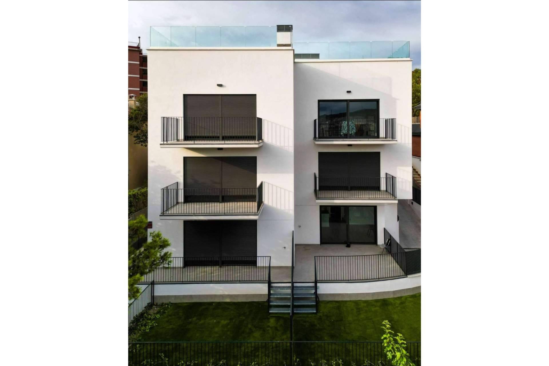 Un oasis en Barcelona, nuevo edificio de viviendas en la Font d'en Fargues - Barcelona