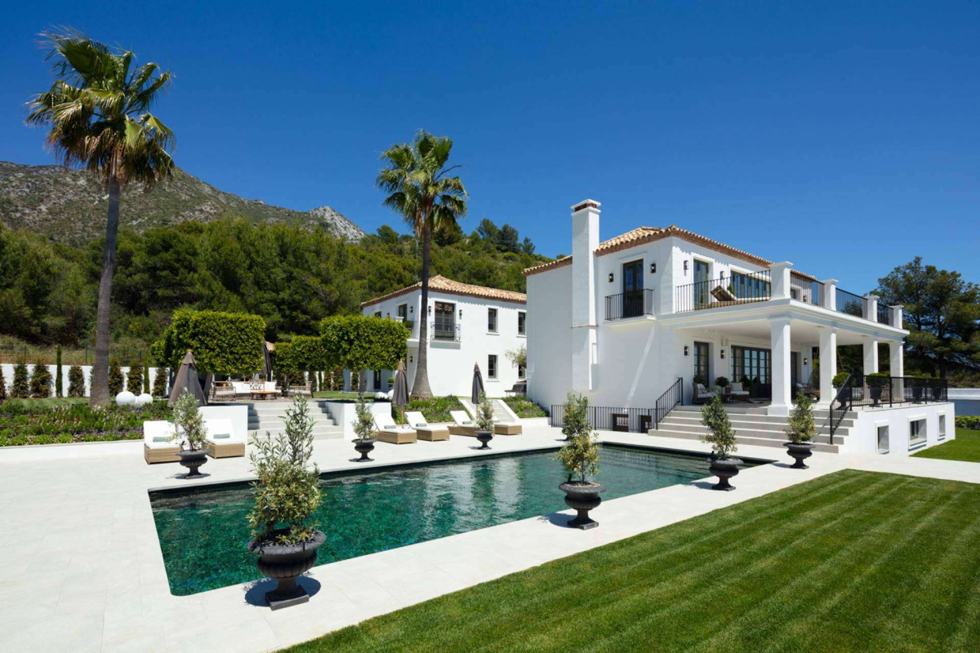 Zeuthen & Company cuenta con un amplio catálogo de villas de lujo en Marbella