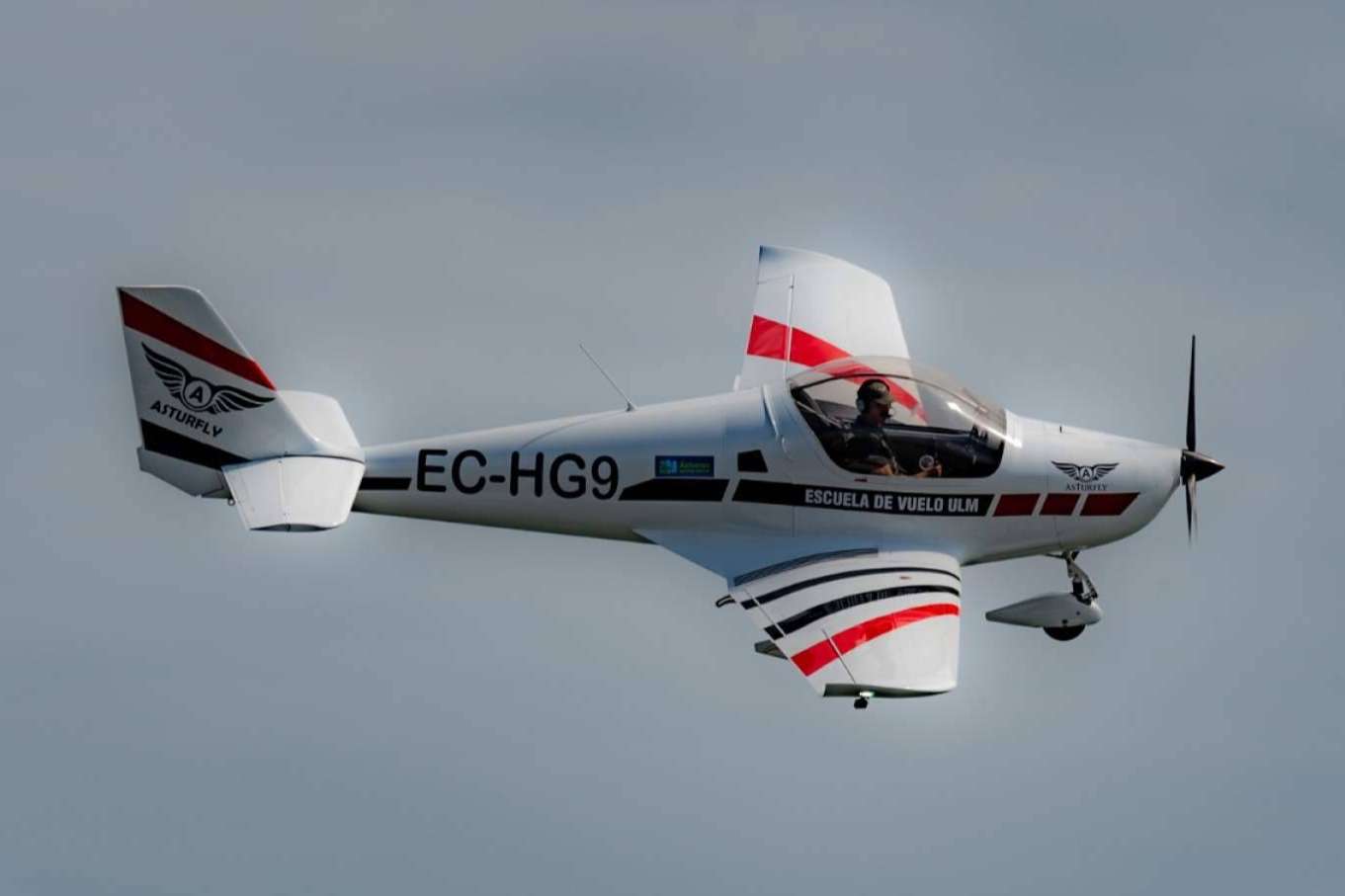 Los cursos de vuelo en avioneta que ofrece la escuela de vuelo Asturfly