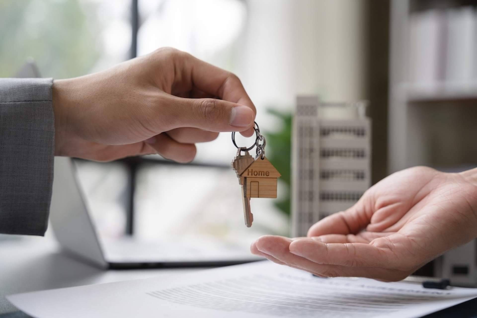 Pasos a seguir para comprar casa con hipoteca, por Inmoversión