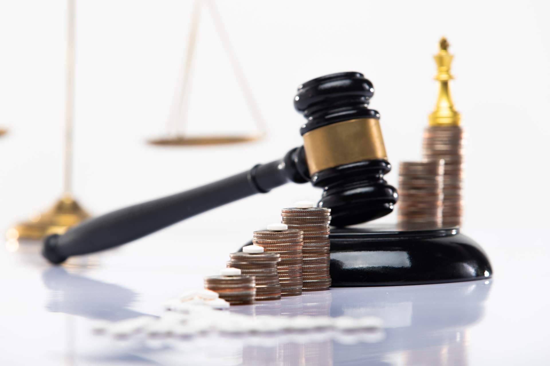 La exoneración de 61.000 euros de deuda en Villajoyosa, Alicante, de una trabajadora de 54 años