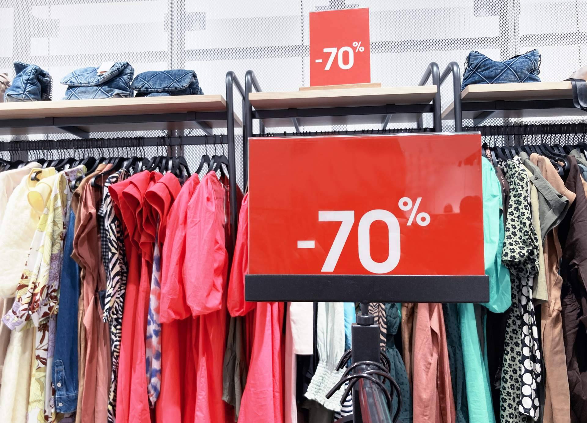 Comprar ropa de marca en oferta en Valencia en Factory Store