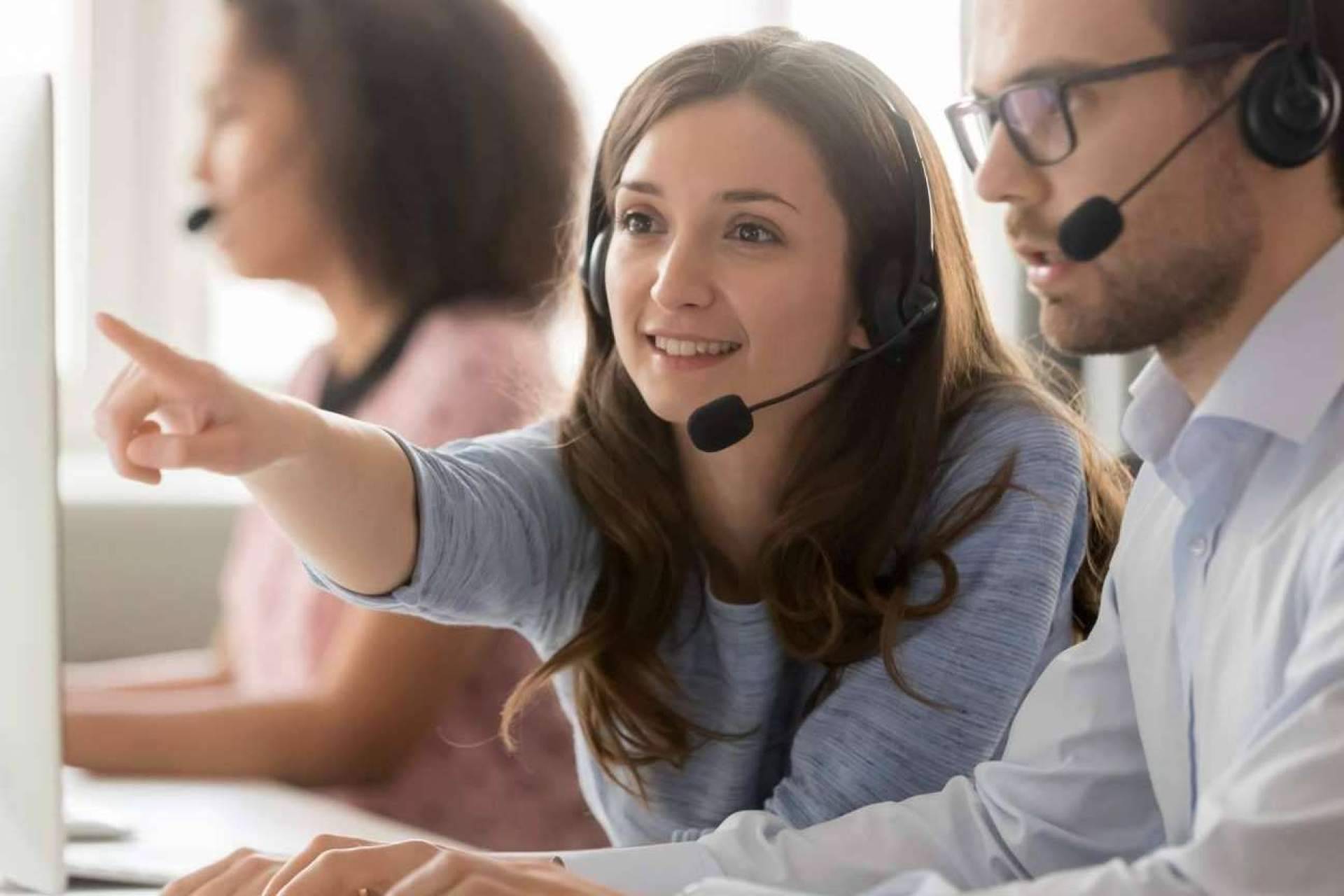 ¿Dónde encontrar teléfonos internacionales de atención al cliente?