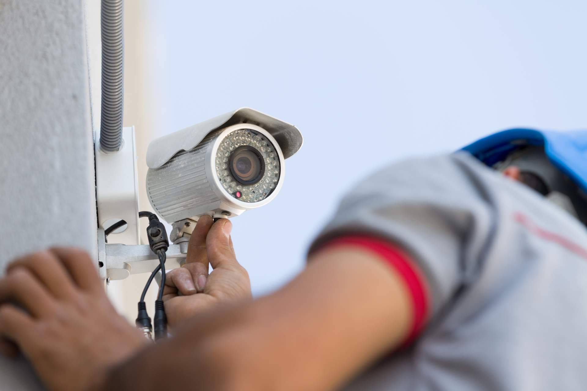 Proteger el hogar o el negocio con cabeza significa contratar a una empresa especializada en seguridad