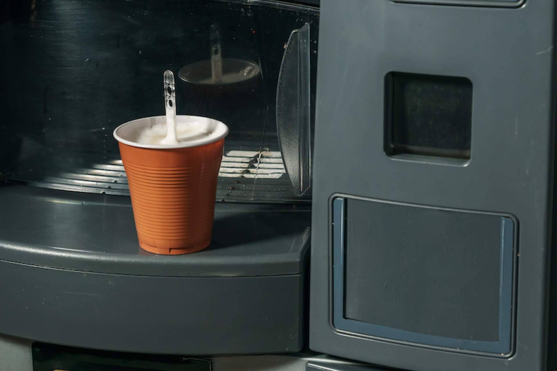 Máquinas de café vending para trabajadores, con C&B Señor