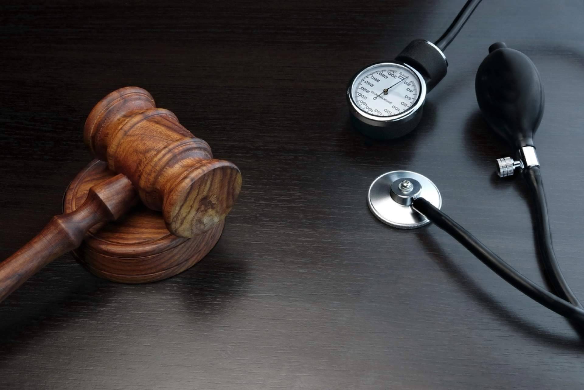 ¿Cómo denunciar una negligencia médica?, por Rafael Martín Bueno
