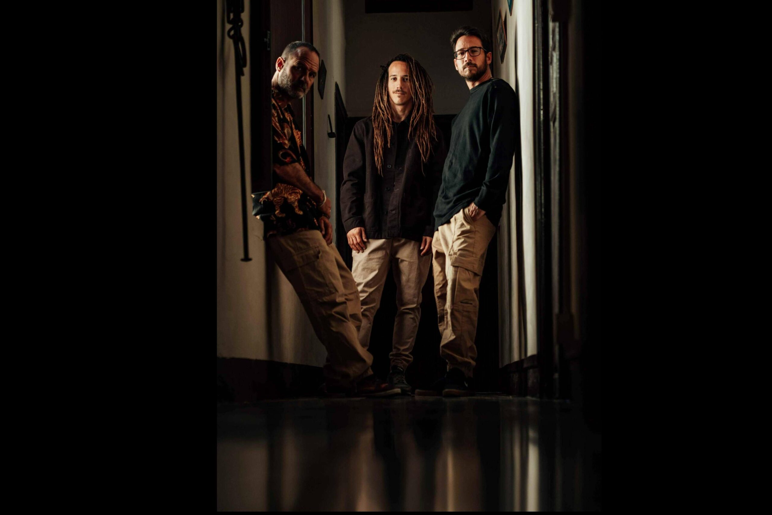 'Nuevo Comienzo' es el primer álbum del grupo Awake