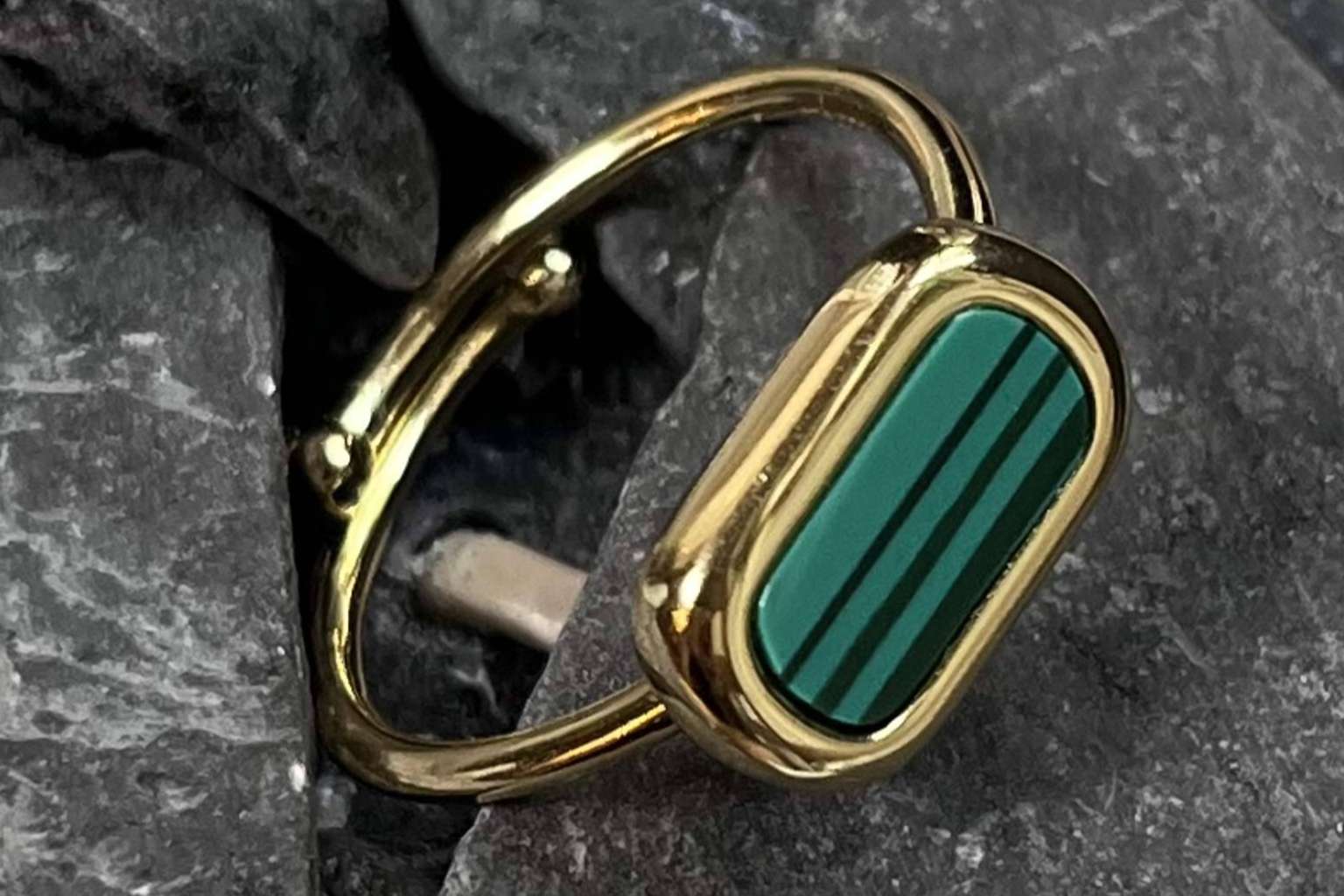 Un año de la creación de la marca de pulseras y collares MaDa MILANO