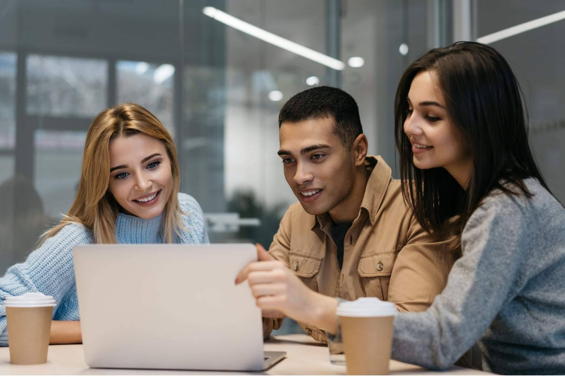 La importancia de formarse en marketing digital de manera online, según Esto No Es Noticia