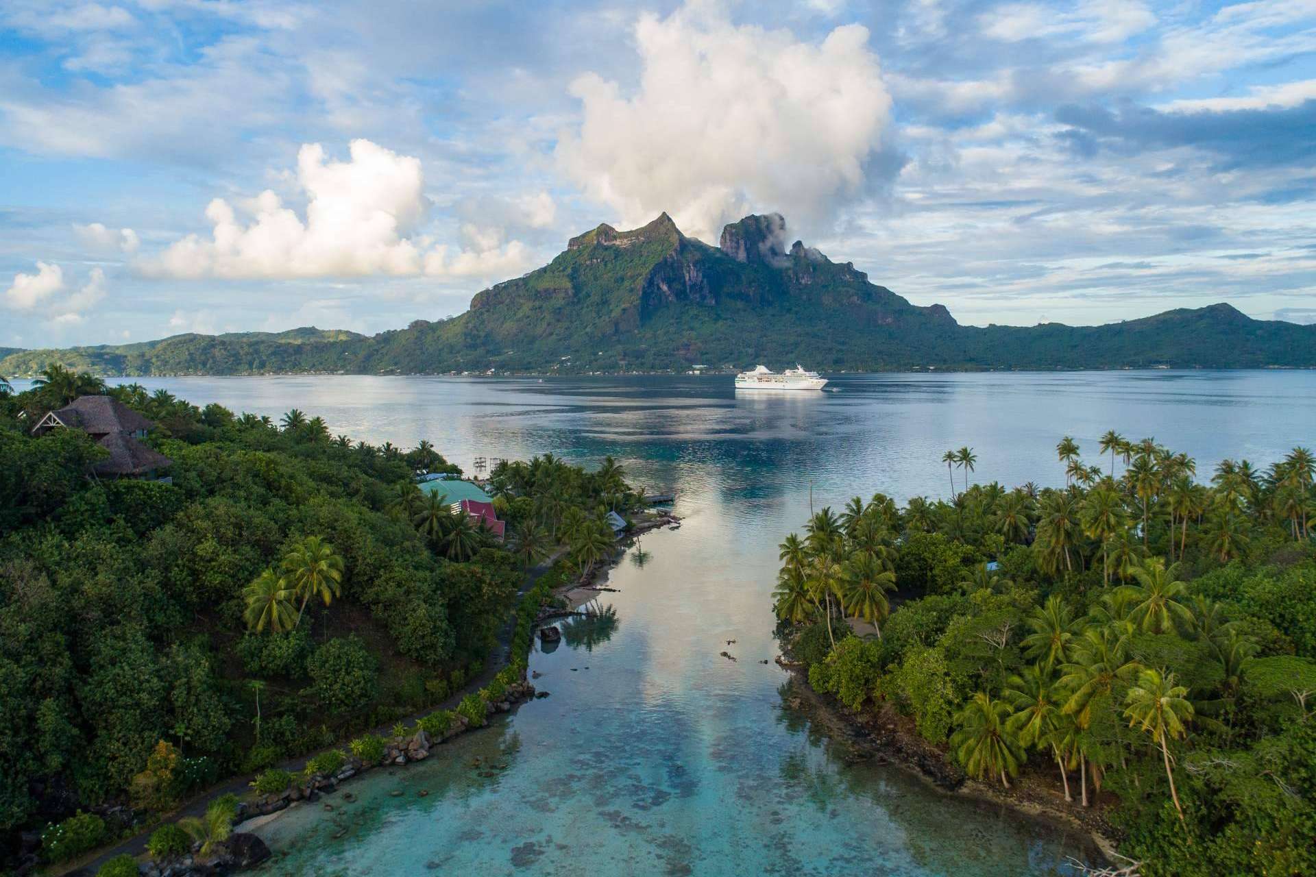 Paul Gauguin Cruises anuncia nuevos viajes para 2025 por Oceanía, Indonesia y Melanesia