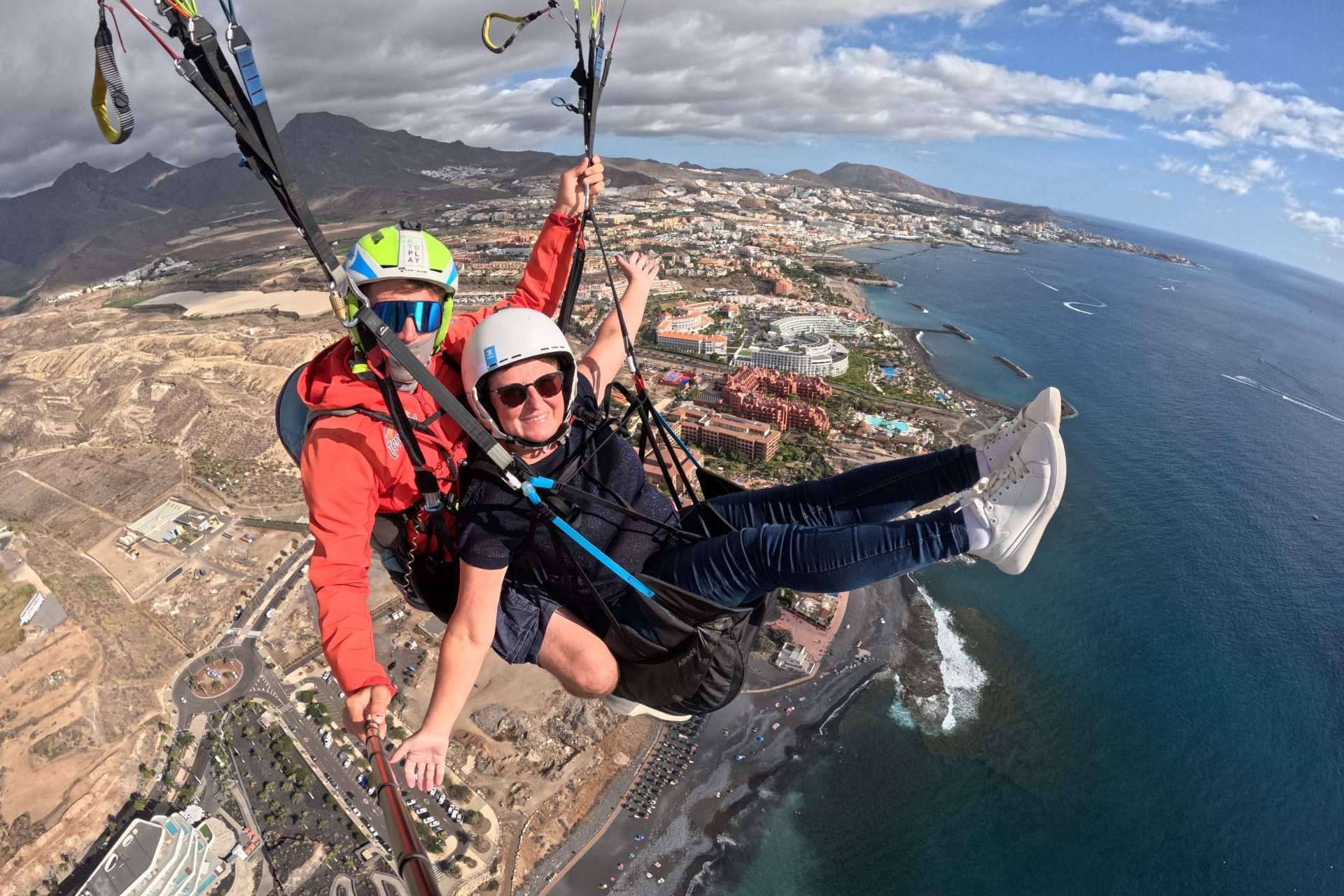 Tenerfly permite vivir la experiencia de vuelo en parapente