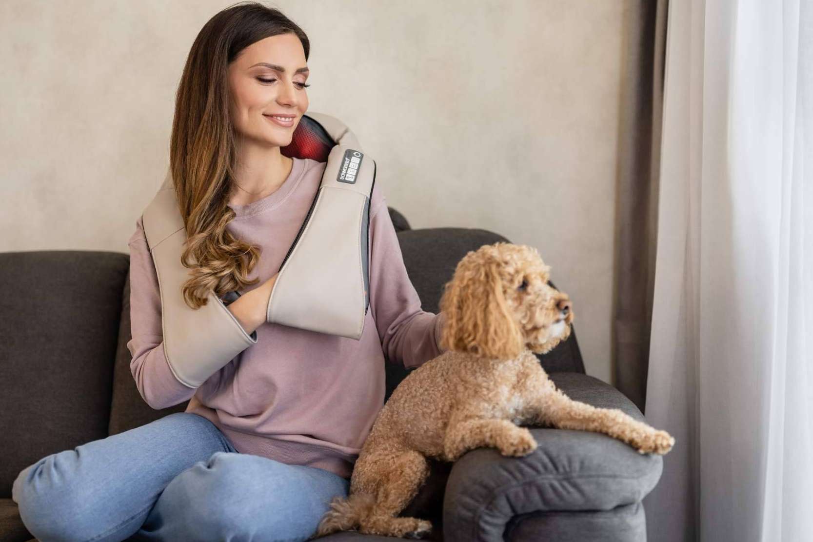 Eliminar las contracturas con el masajeador cervical y espalda Donnerberg
