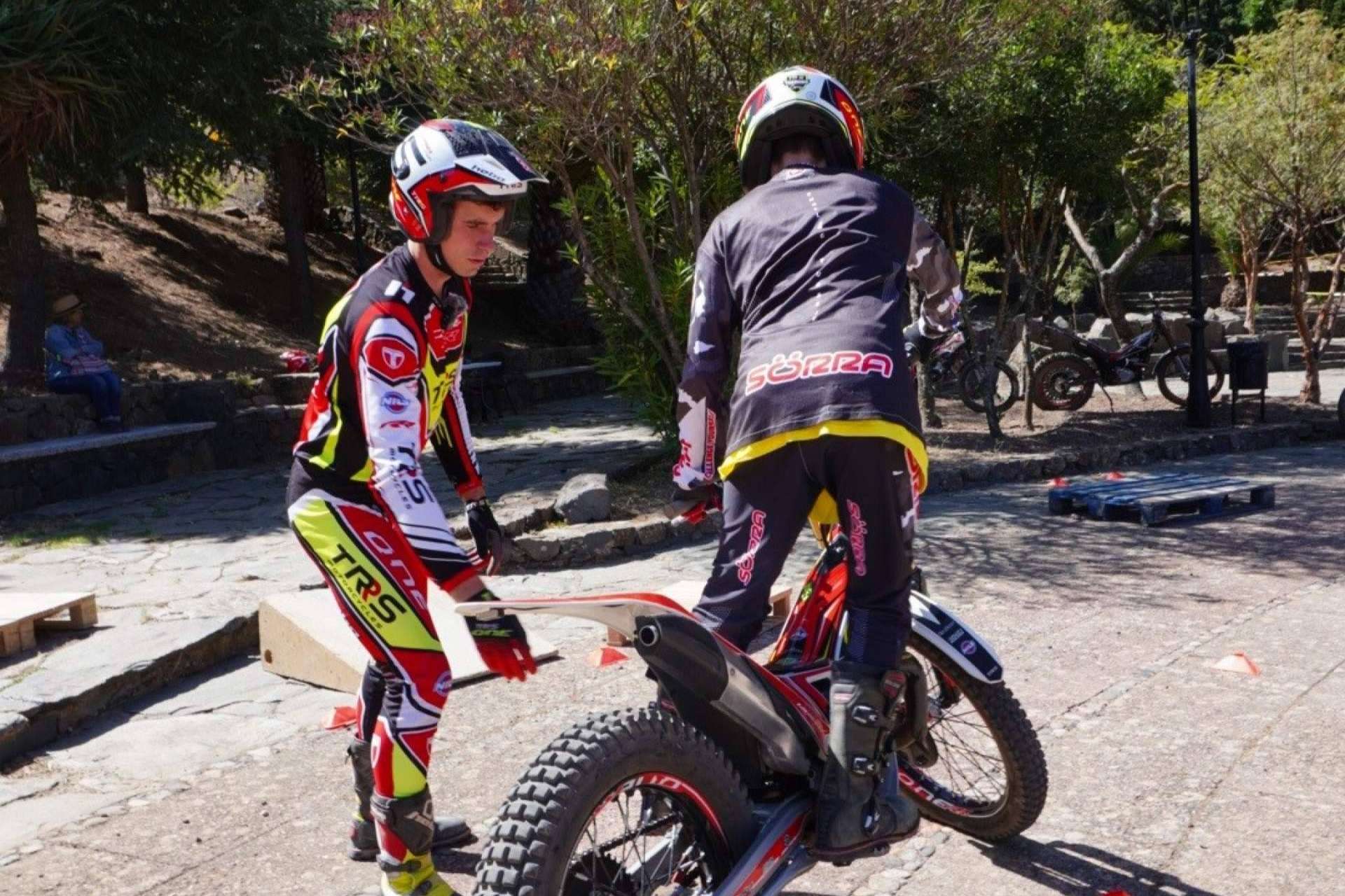 Motoffroad Academy enseña a jóvenes pilotos con su extraescolar de Trial