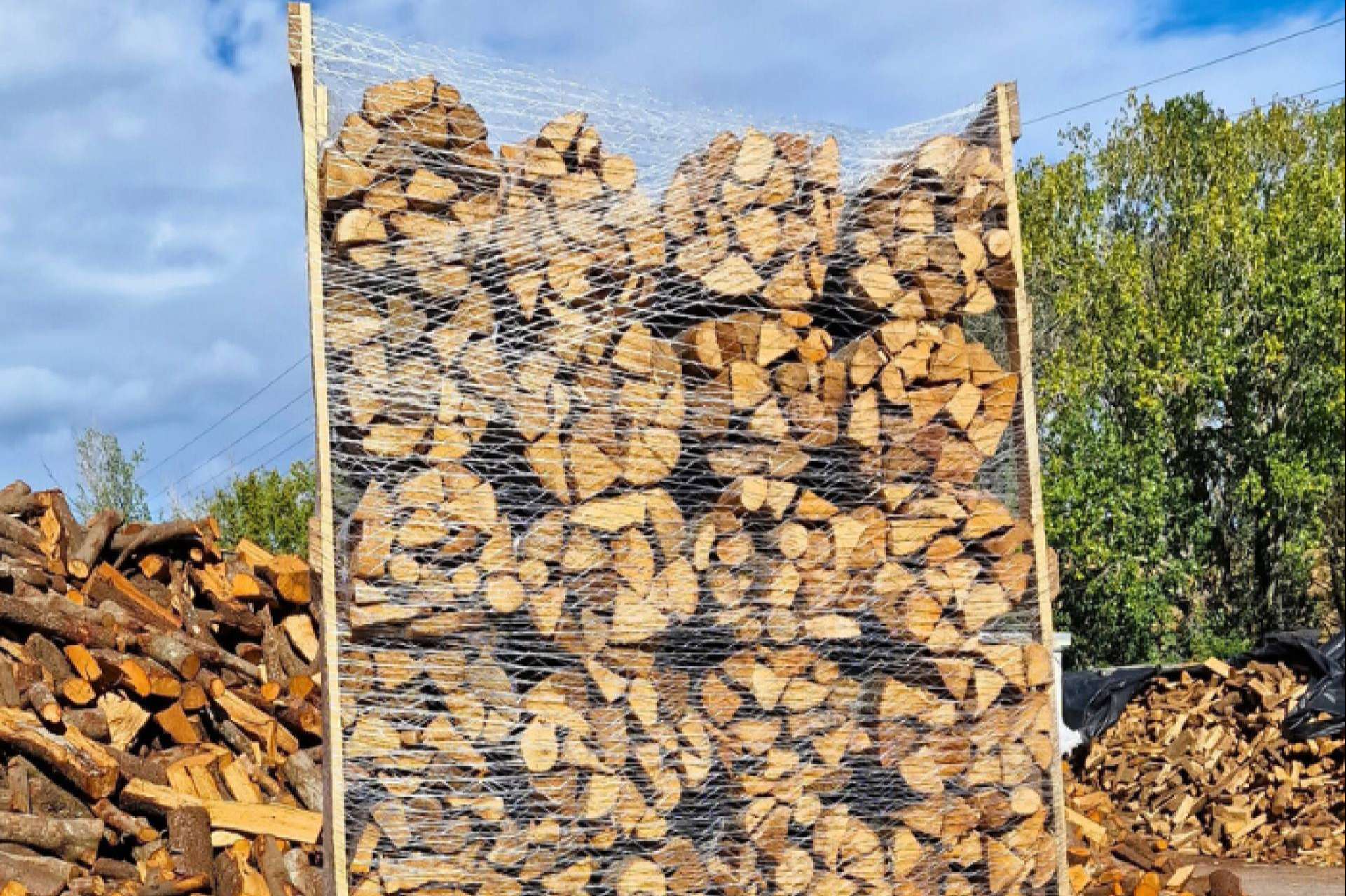 Llenyes i Carbons Polinyà, un servicio de calidad en venta leña y carbón online