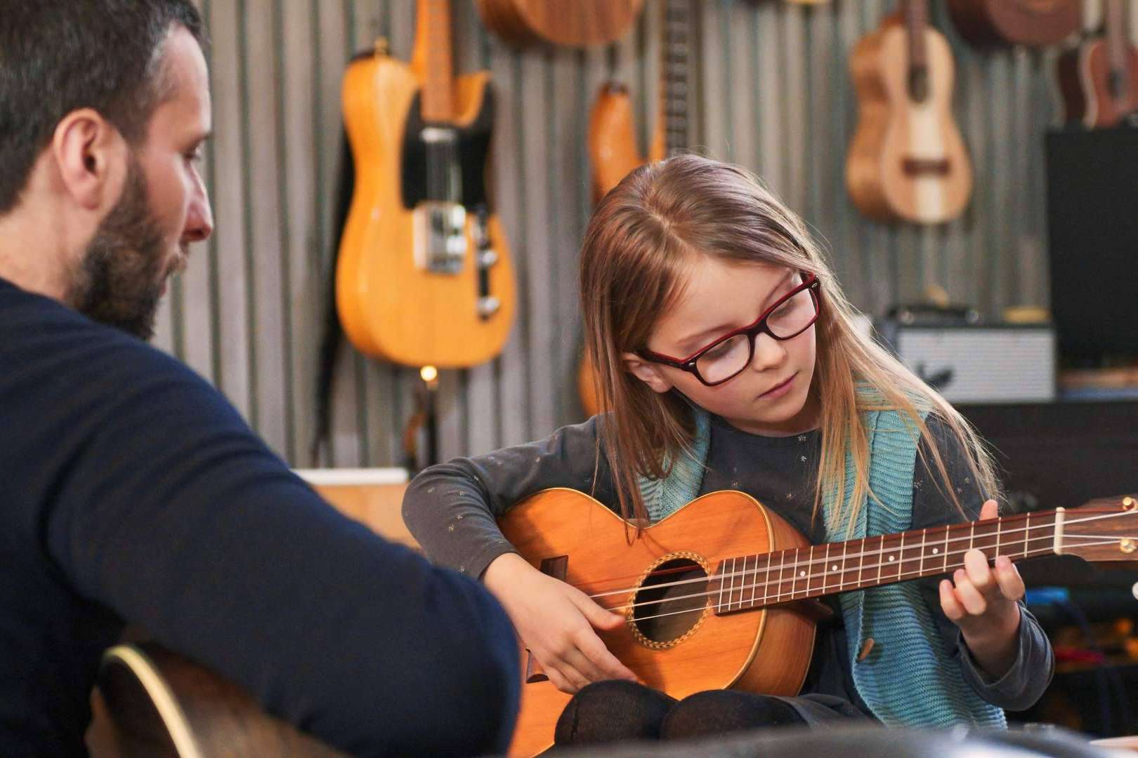 La Clave ofrece un curso de ukelele