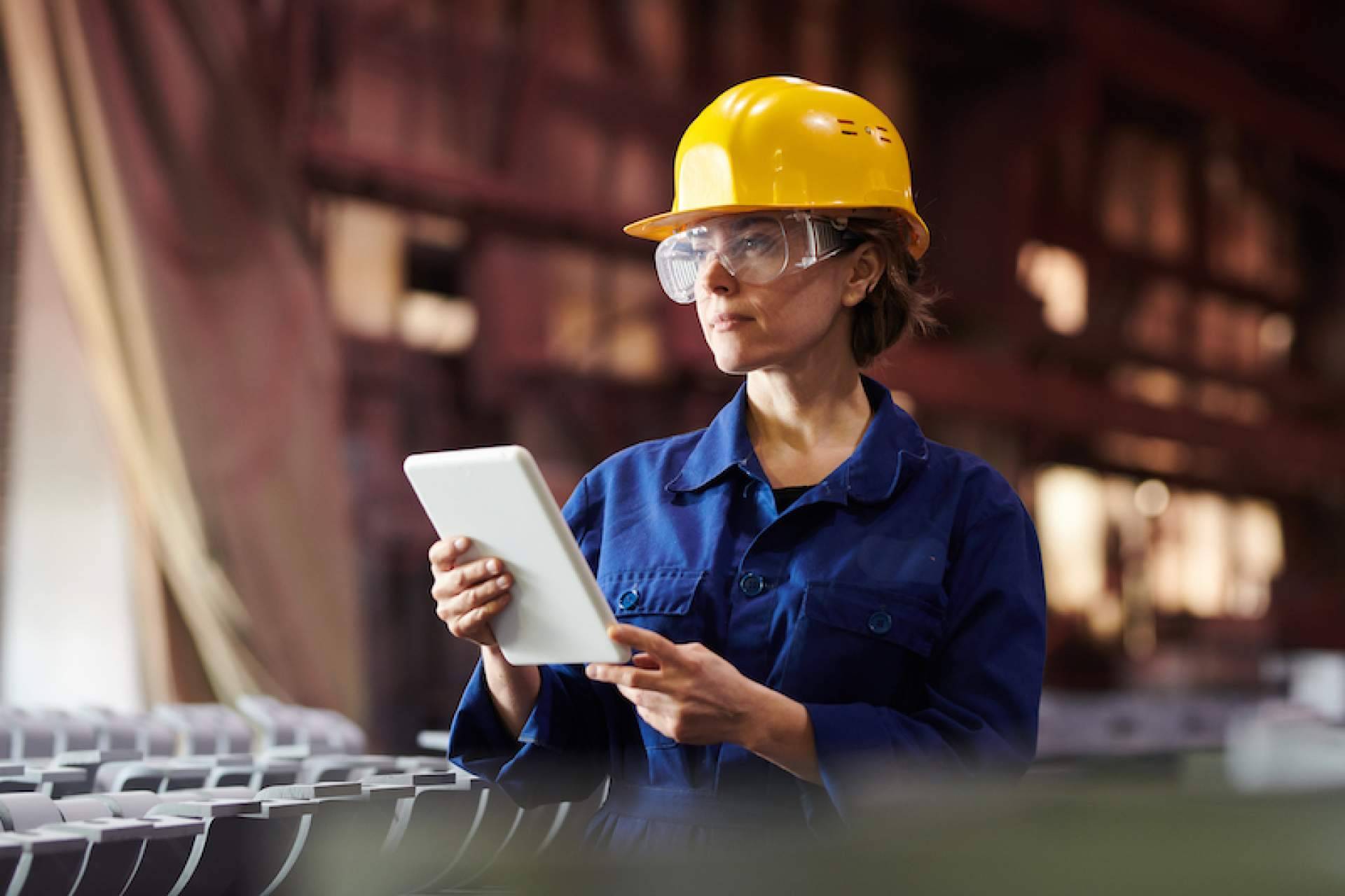 For Easy Work ofrece servicio de inspecciones de seguridad y observaciones preventivas