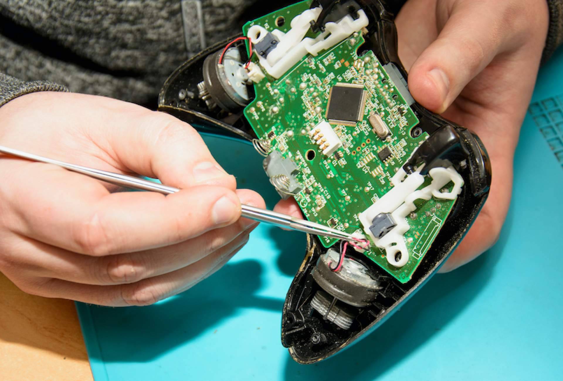 El servicio de reparación de PlayStation 5 que ofrece Mundo del Móvil
