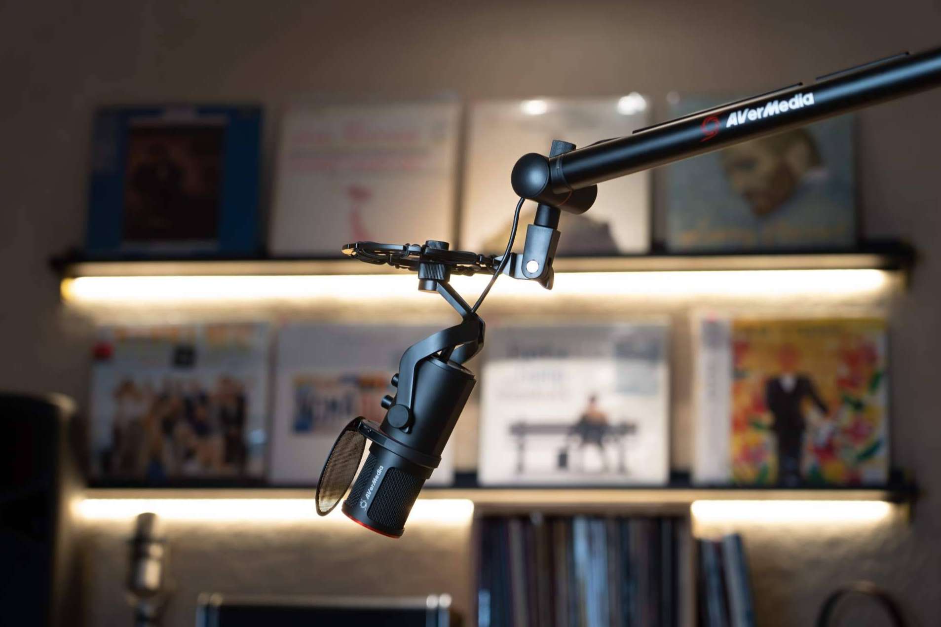 Presentación del nuevo micrófono AVerMedia Live Streamer MIC 350