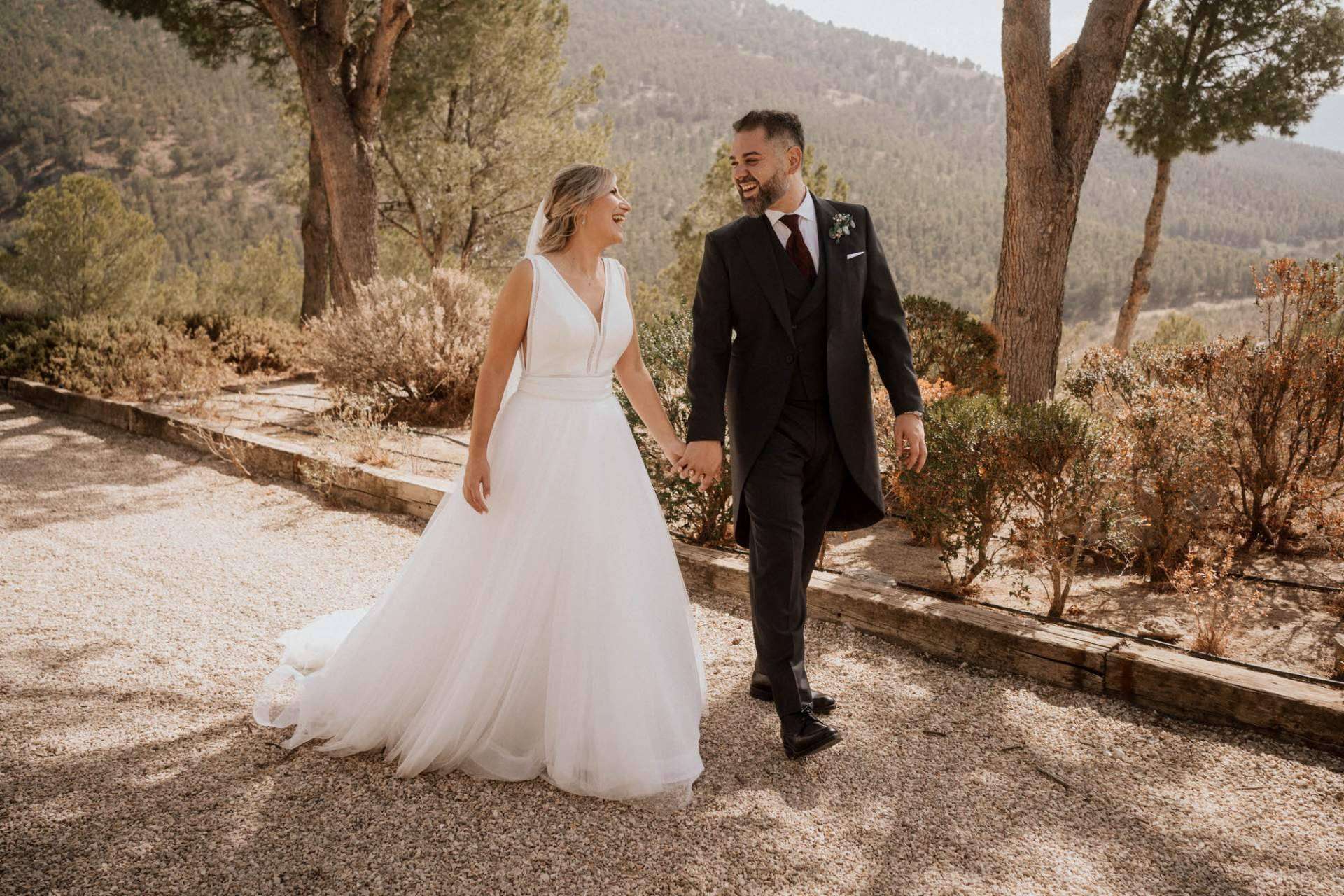 Sellar una historia de amor en la eternidad mediante la fotografía de bodas de Lorena León
