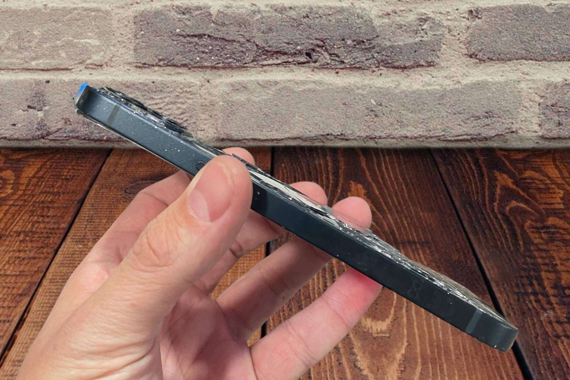 Los expertos de Reparar Ordenadores dejan el iPhone 13 como nuevo