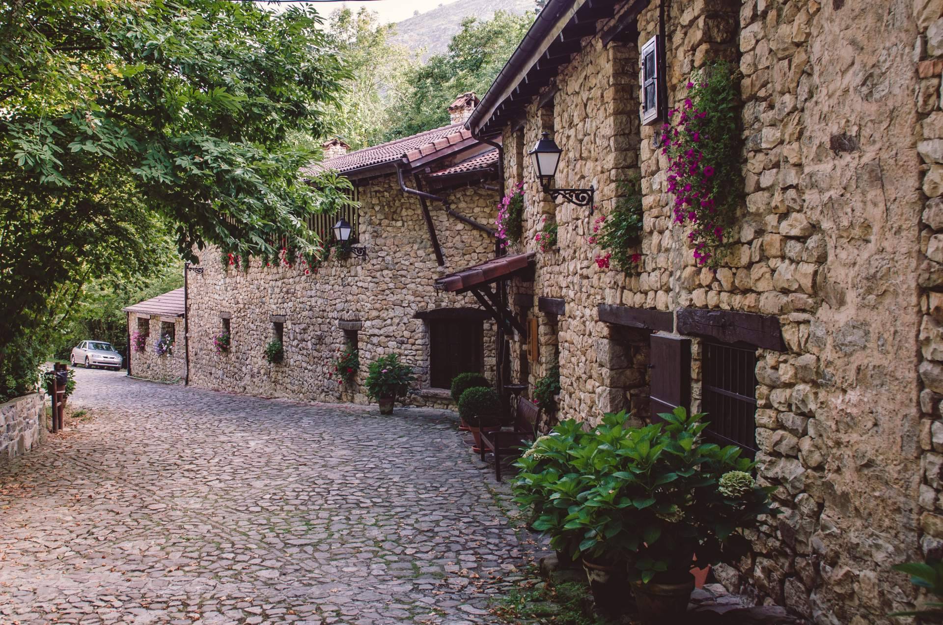 Ventajas de vivir en un pueblo de Cantabria