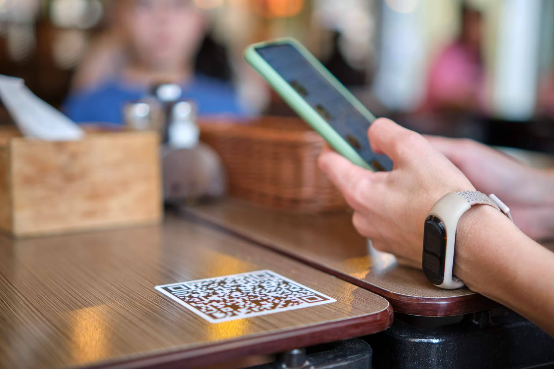Crear websites para restaurantes con inteligencia artificial de forma fácil con d’menu