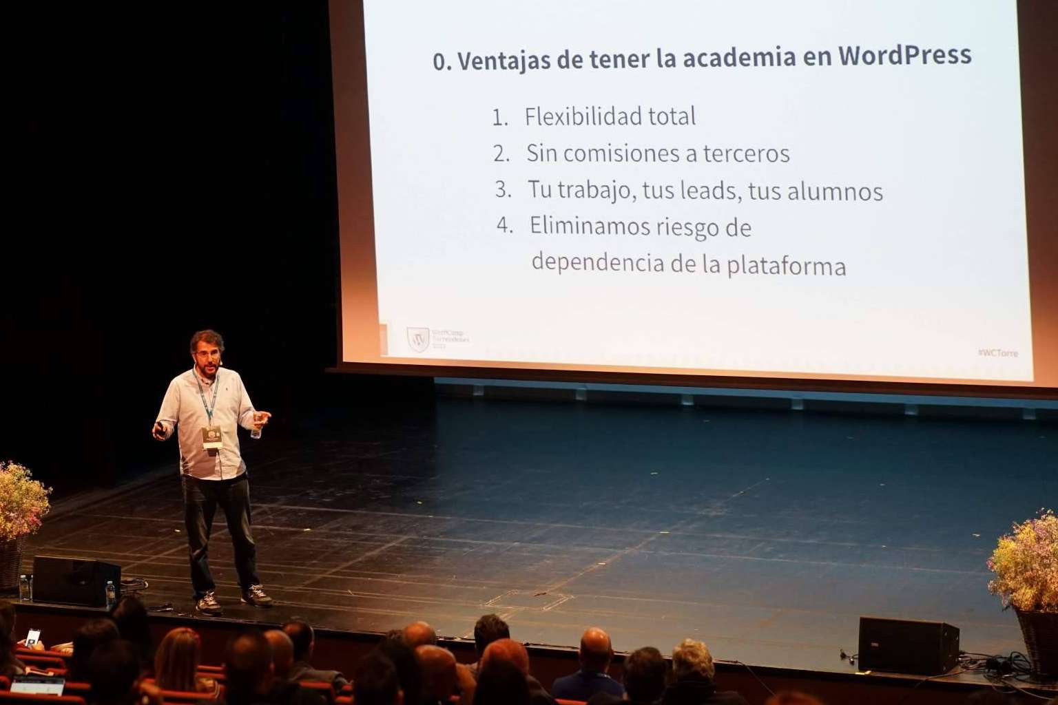 Curso de inteligencia artificial certificado en Academia Online con más de 10.000 alumnos