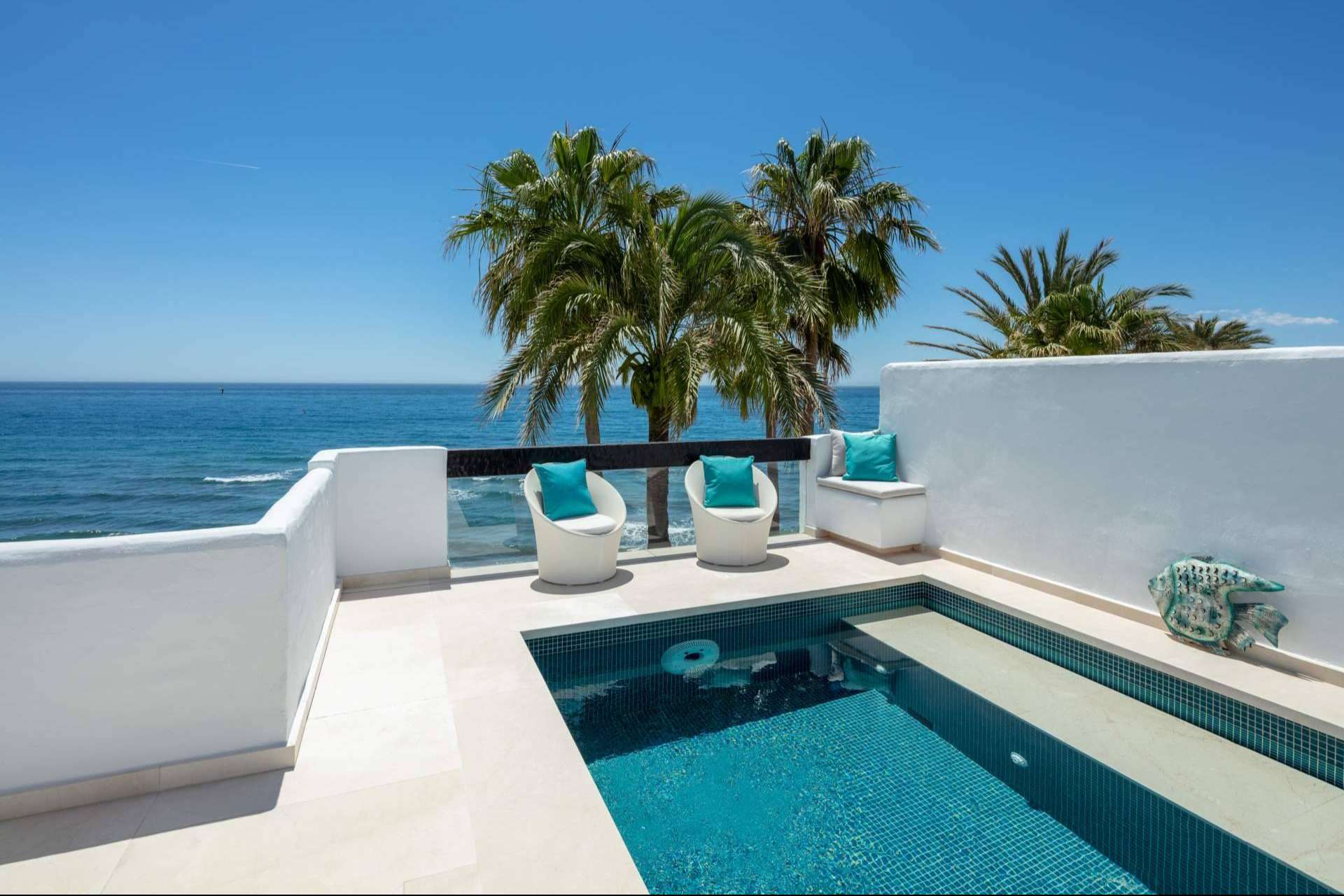 Zeuthen & Company, distintas opciones de propiedades de playa en Marbella