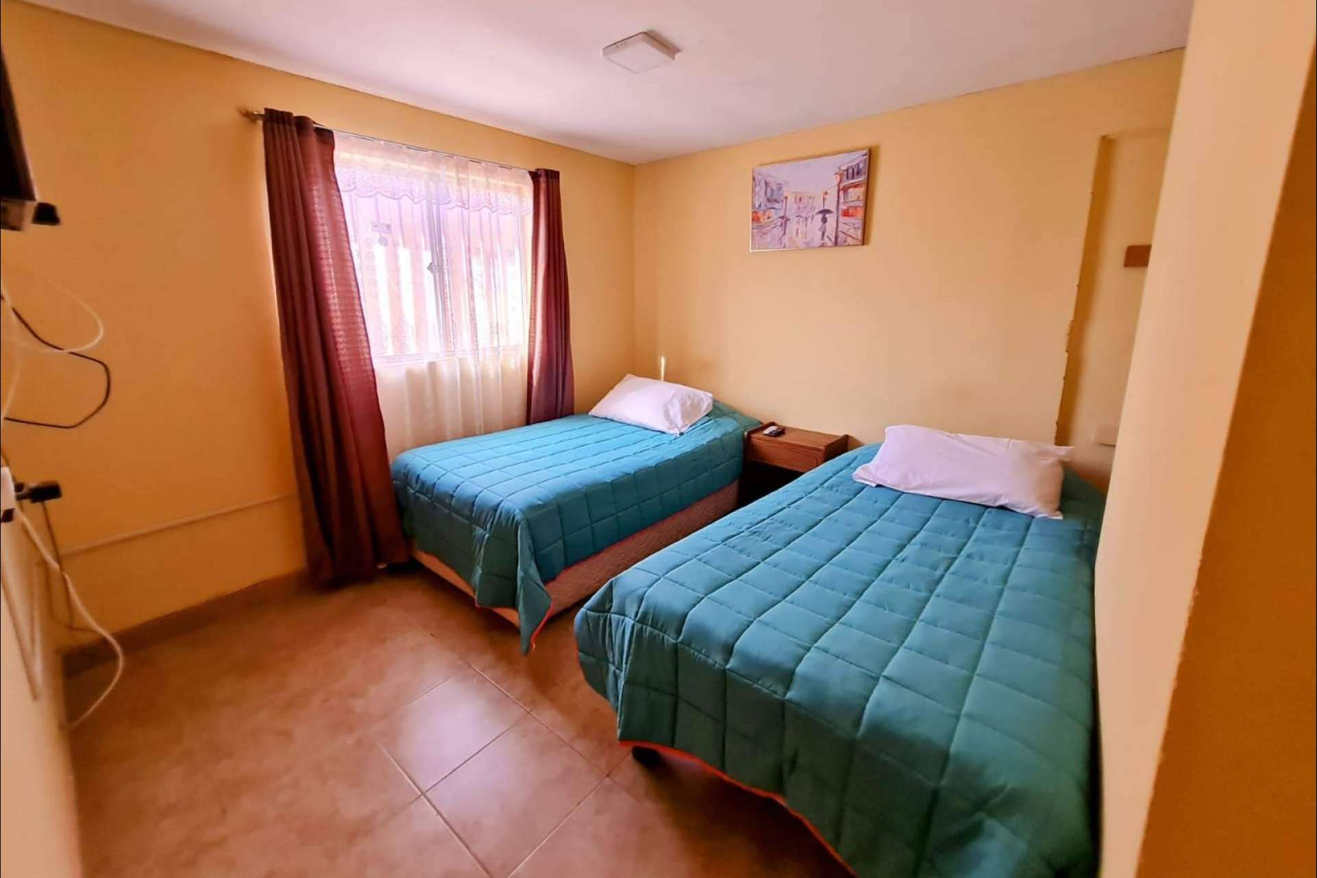 Hospedarse en Residencial Baquedano; tranquilidad en un pueblo con mucha riqueza cultural