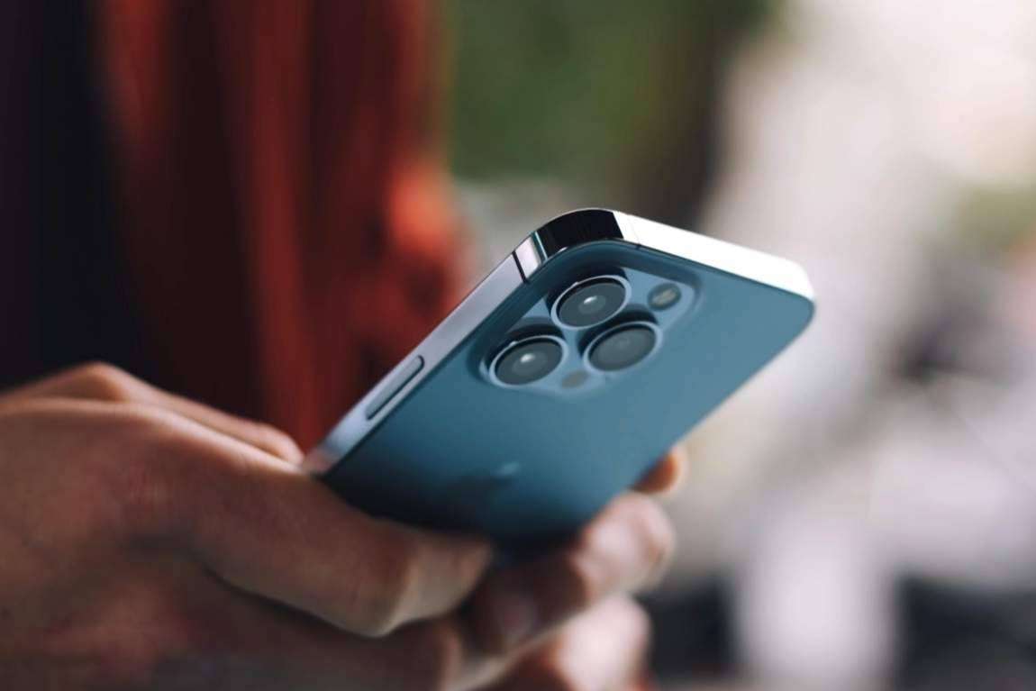 MacServiceBcn explica por qué es una buena idea comprar un iPhone de segunda mano
