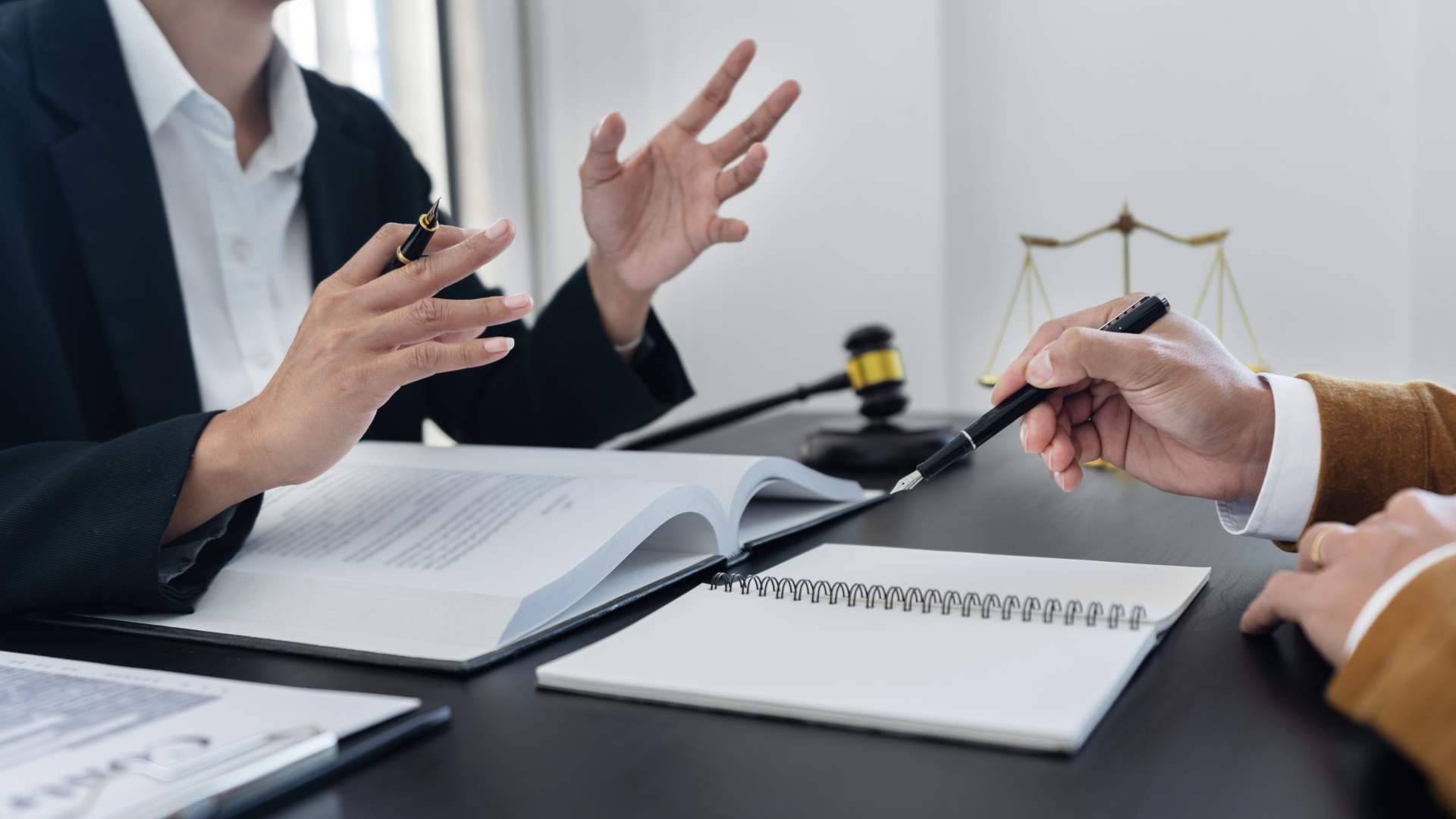 Reclamaciones de derechos laborales con el asesoramiento personalizado de Villaquirán Abogados