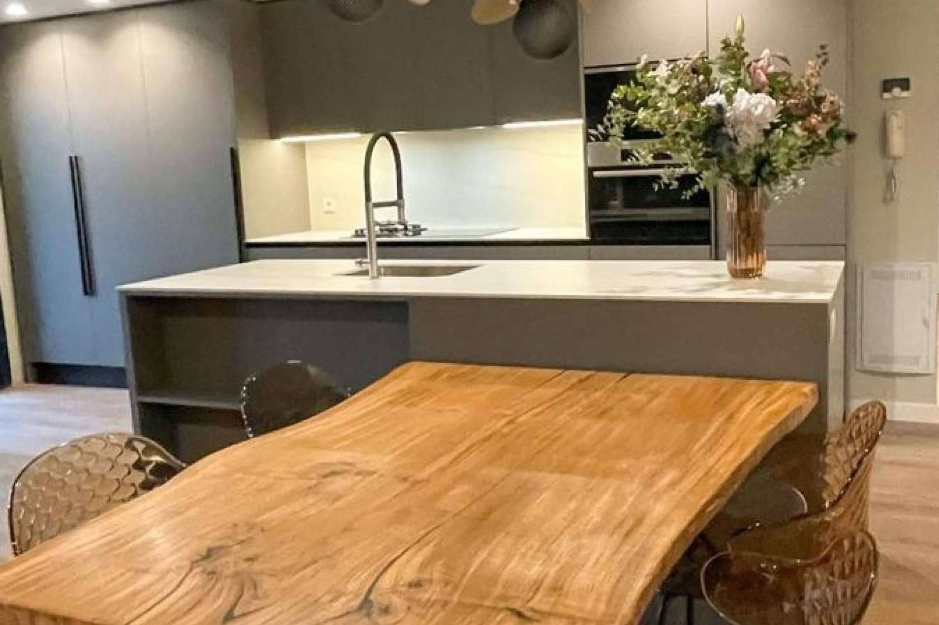 Diseño y fabricación de muebles a medida de la mano de la empresa Miscëla