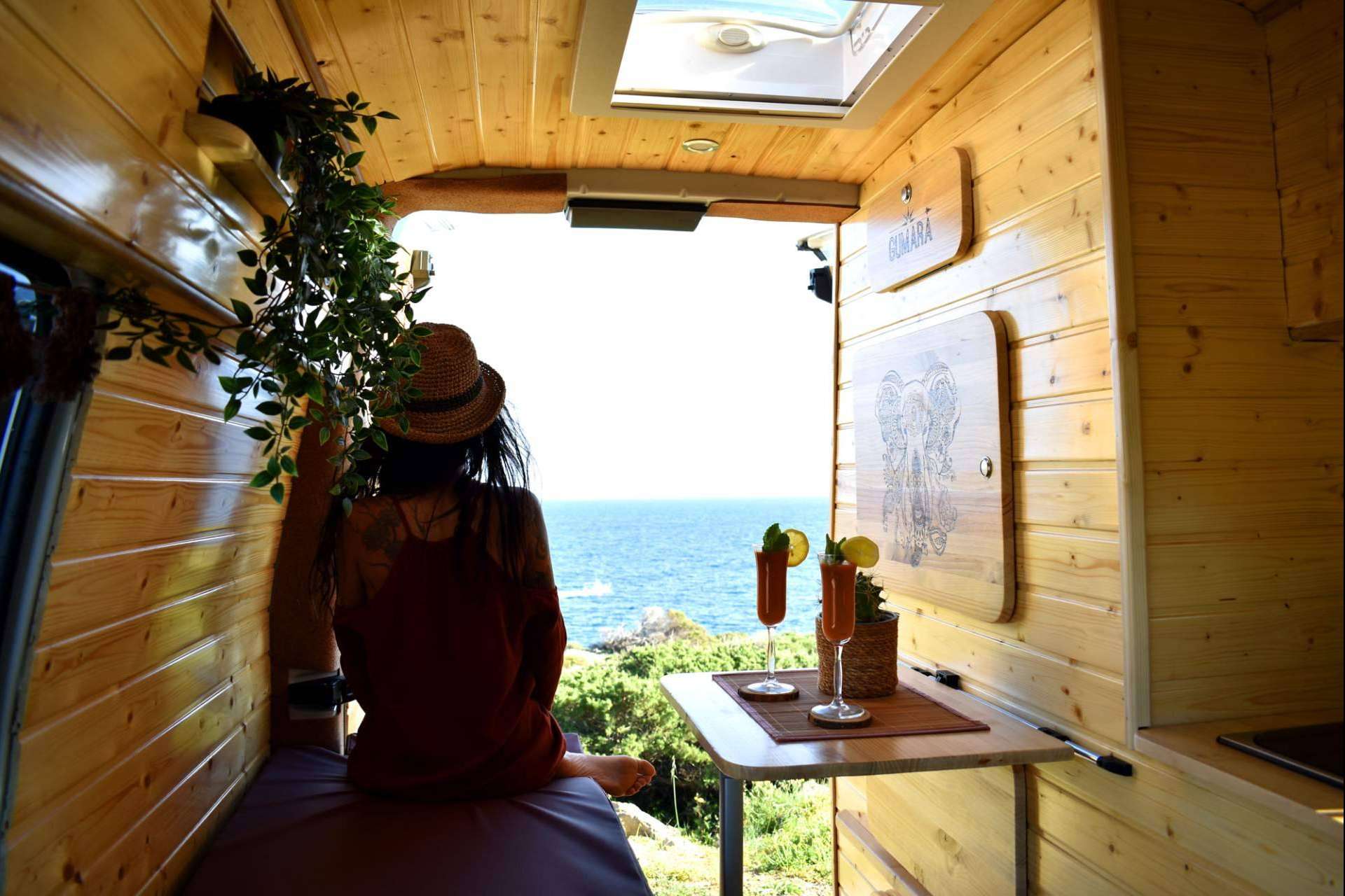 Una aventura diferente recorriendo la isla de Mallorca con Gumara Camper Vans