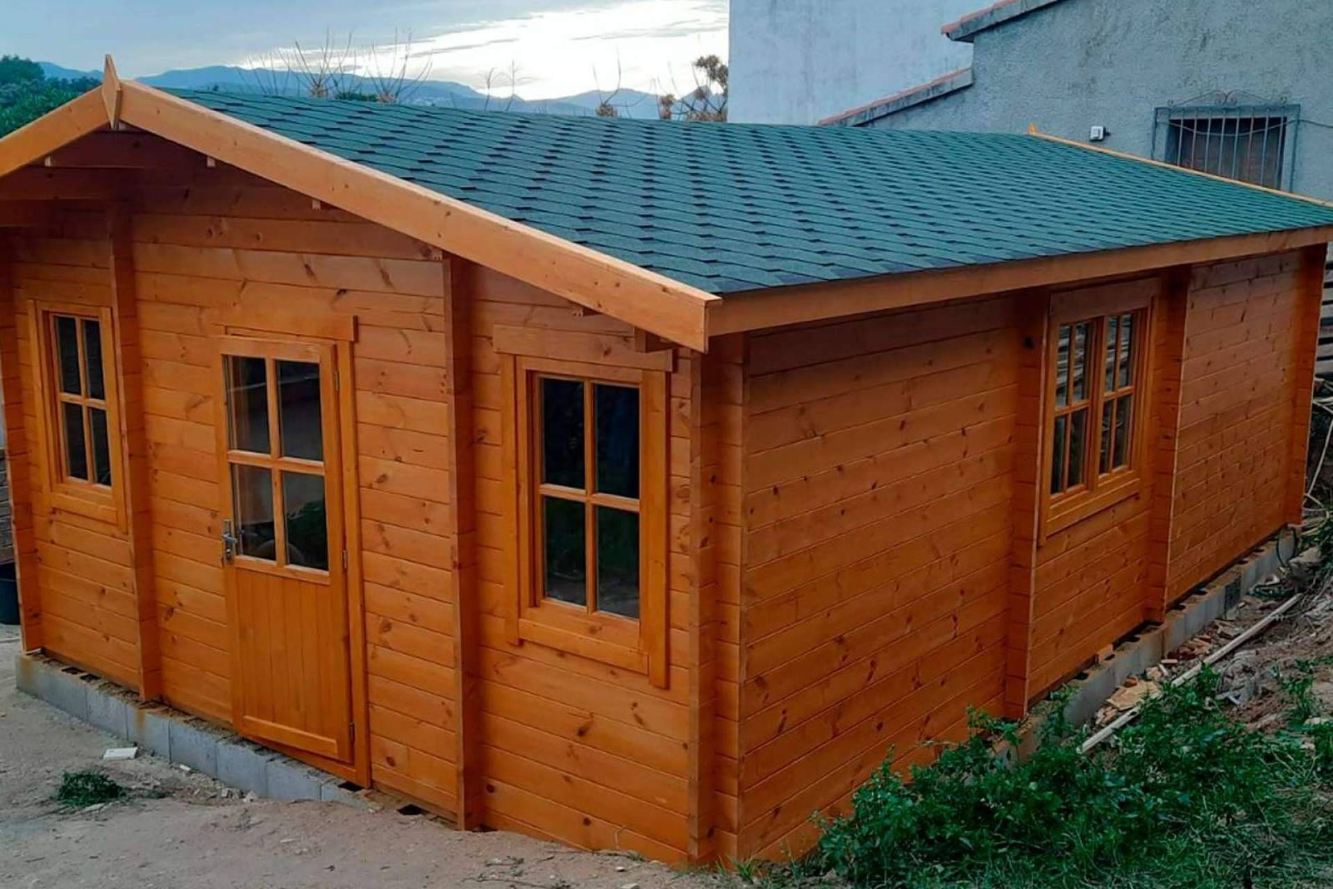 Casas de Madera Bálticas proporciona más de 100 modelos de casas fabricadas con maderas de alta calidad