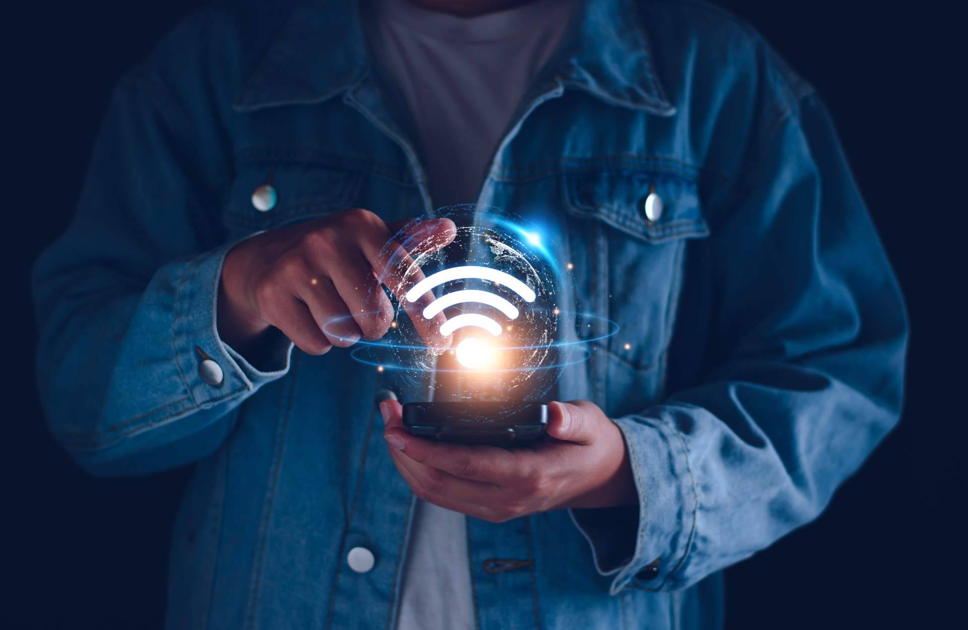 ¿Por qué la fibra óptica plástica se establece como una alternativa a la FTTR?