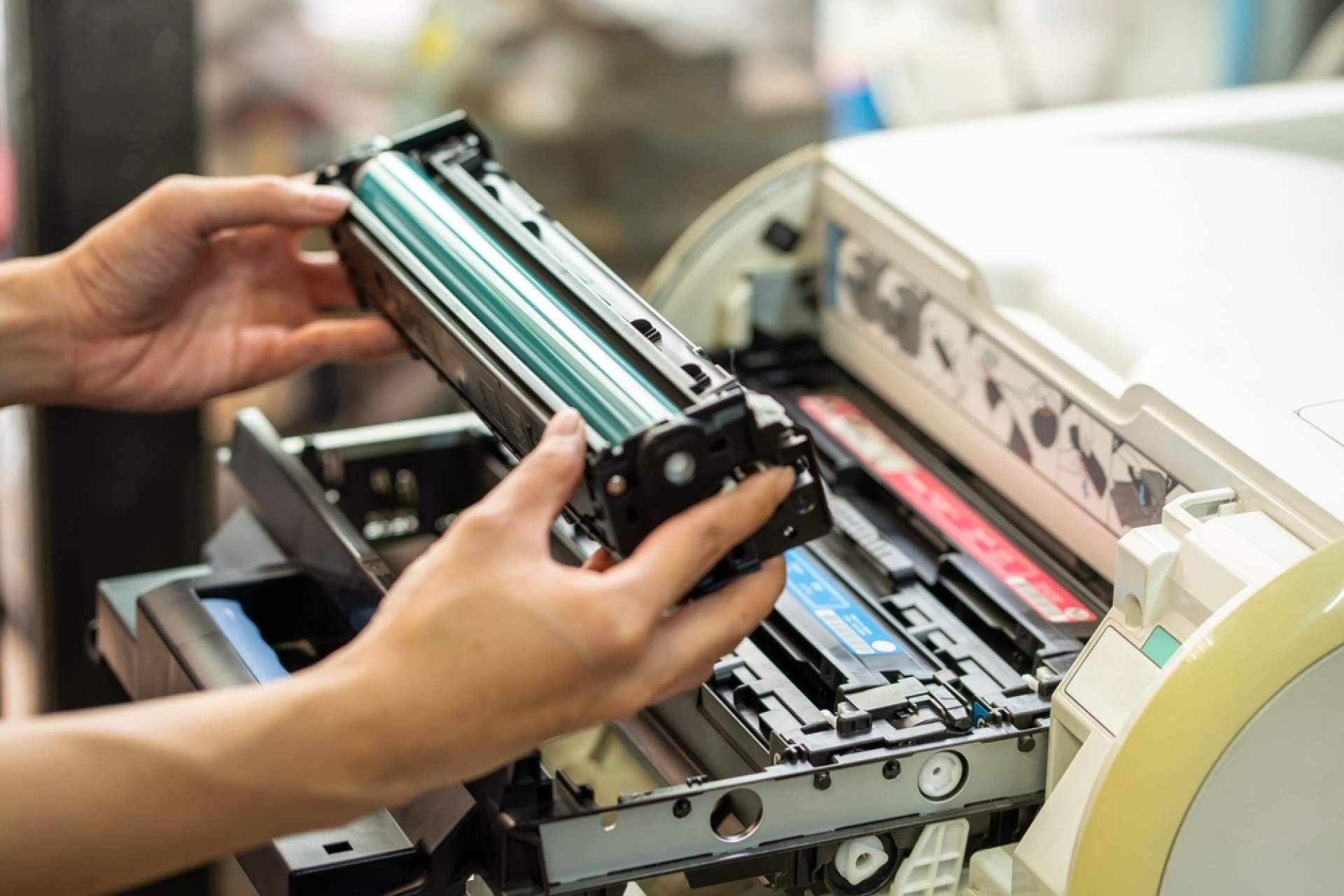 Consejos clave para ahorrar en tinta al imprimir, con Cartucho.es