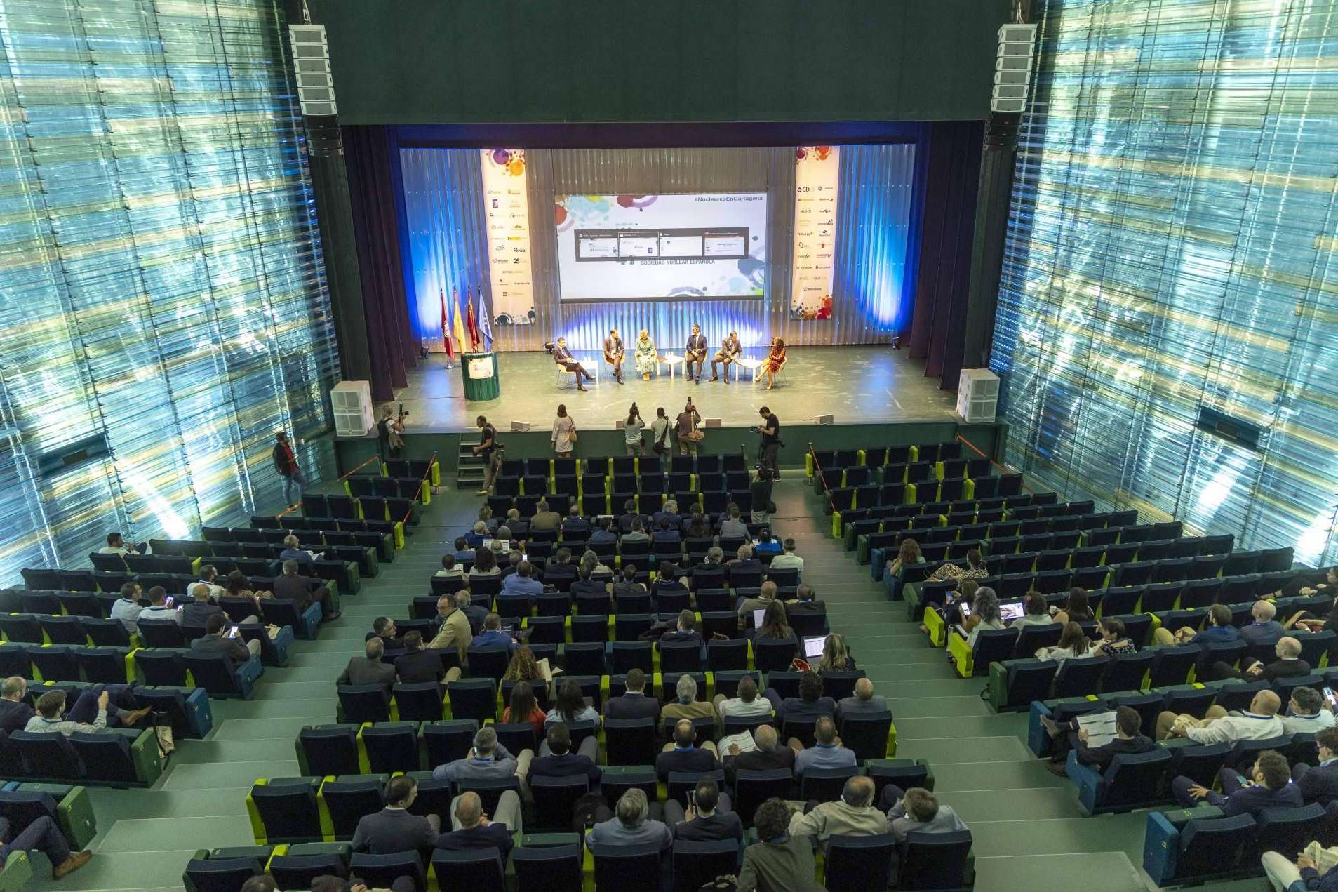En la organización de eventos corporativos, El Batel es un auditorio Cartagena que fusiona confort y vanguardia