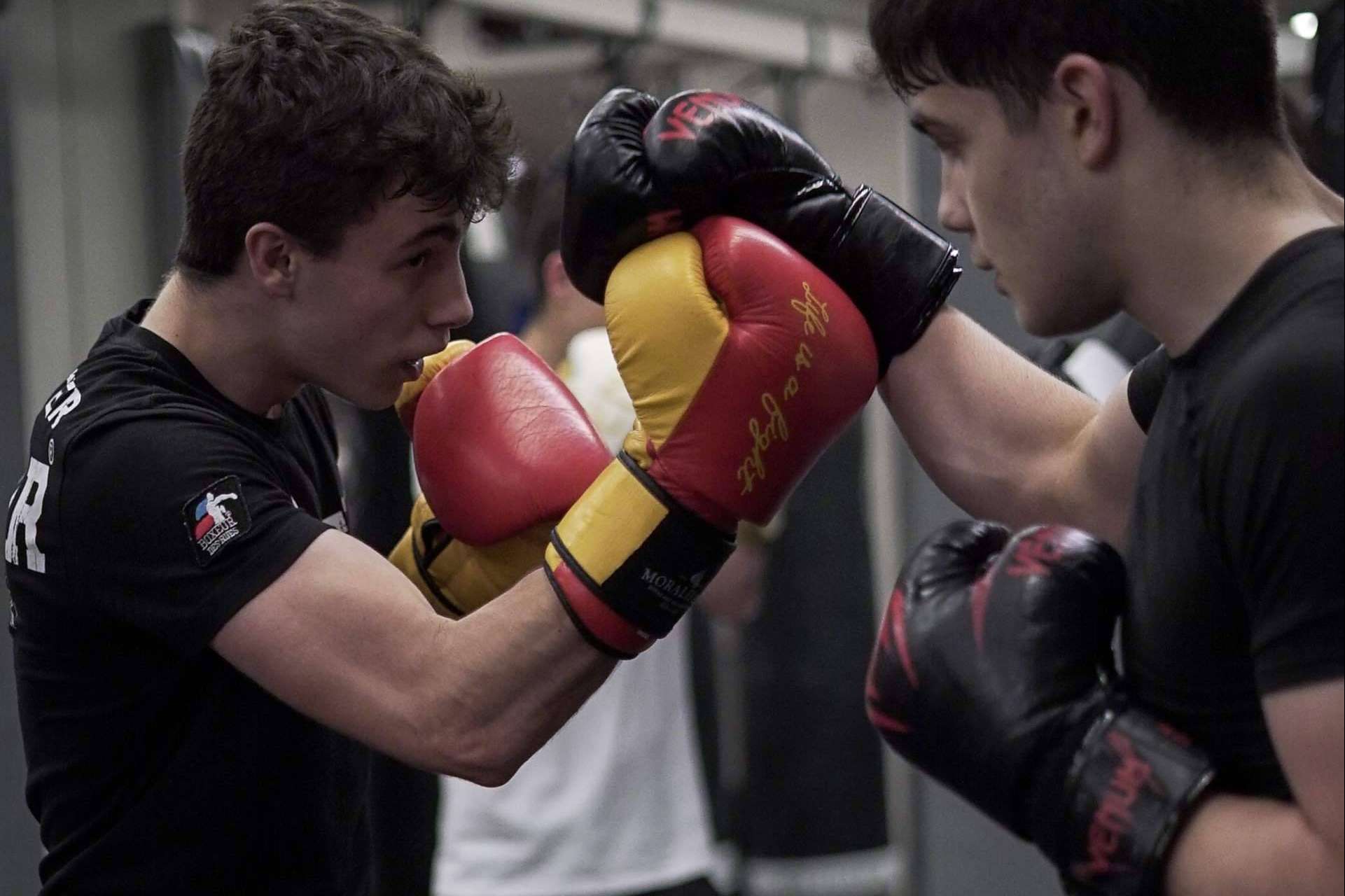 Tomar clases de boxeo en Madrid en el gimnasio Morales Box