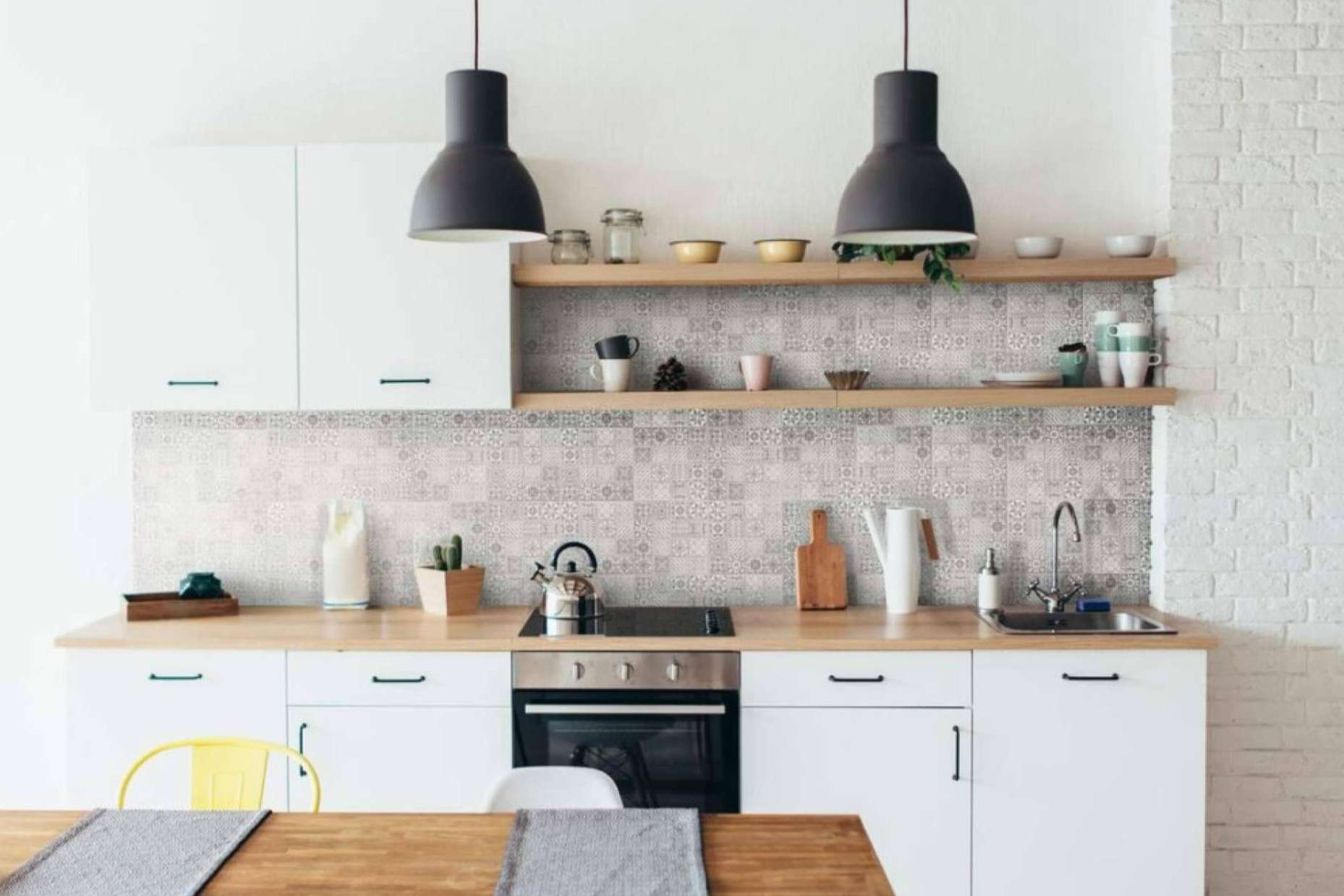 Las ventajas y cuidados de los suelos porcelánicos imitación madera que ofrece Mundo Cerámicas